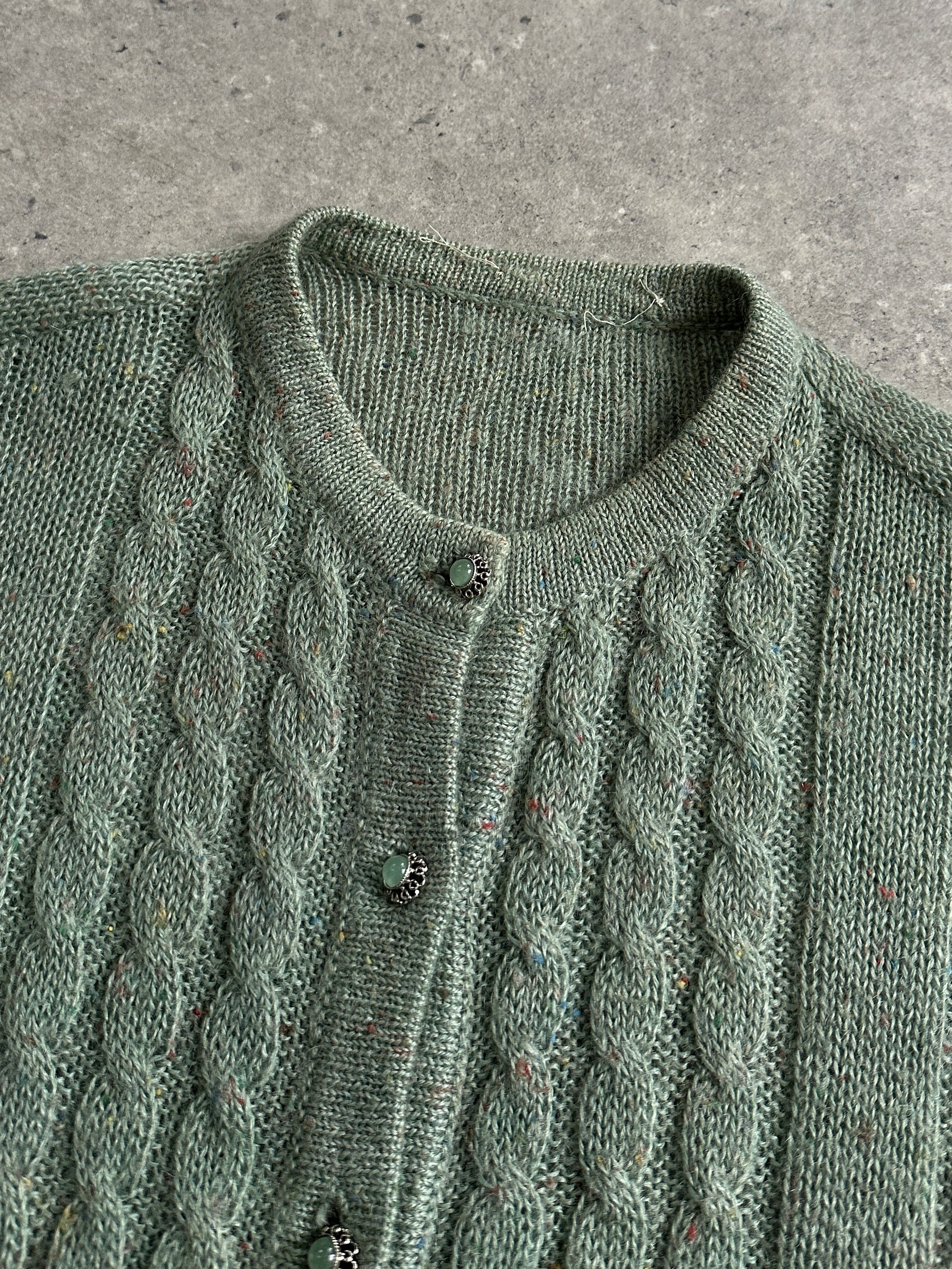 Vintage wool and mohair speckle cardigan in size L, featuring a cozy knit design with a vintage-inspired style.