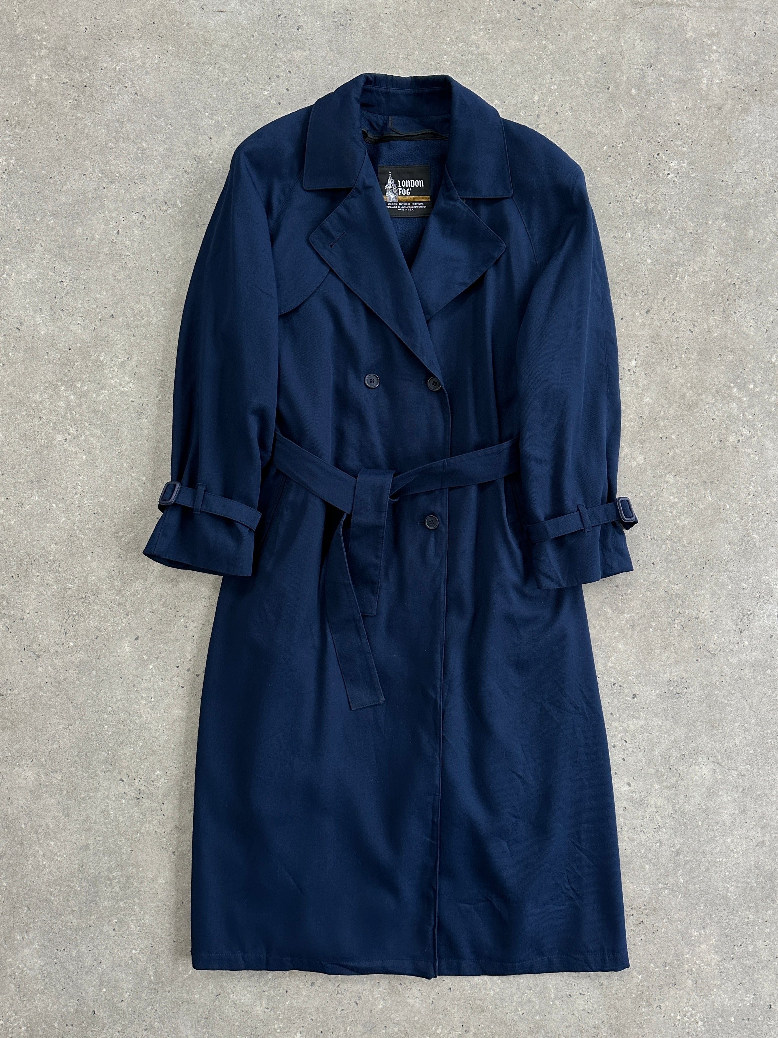 London Fog wool belted trench coat in XL, featuring classic design, double-breasted front, and tailored fit for stylish warmth.