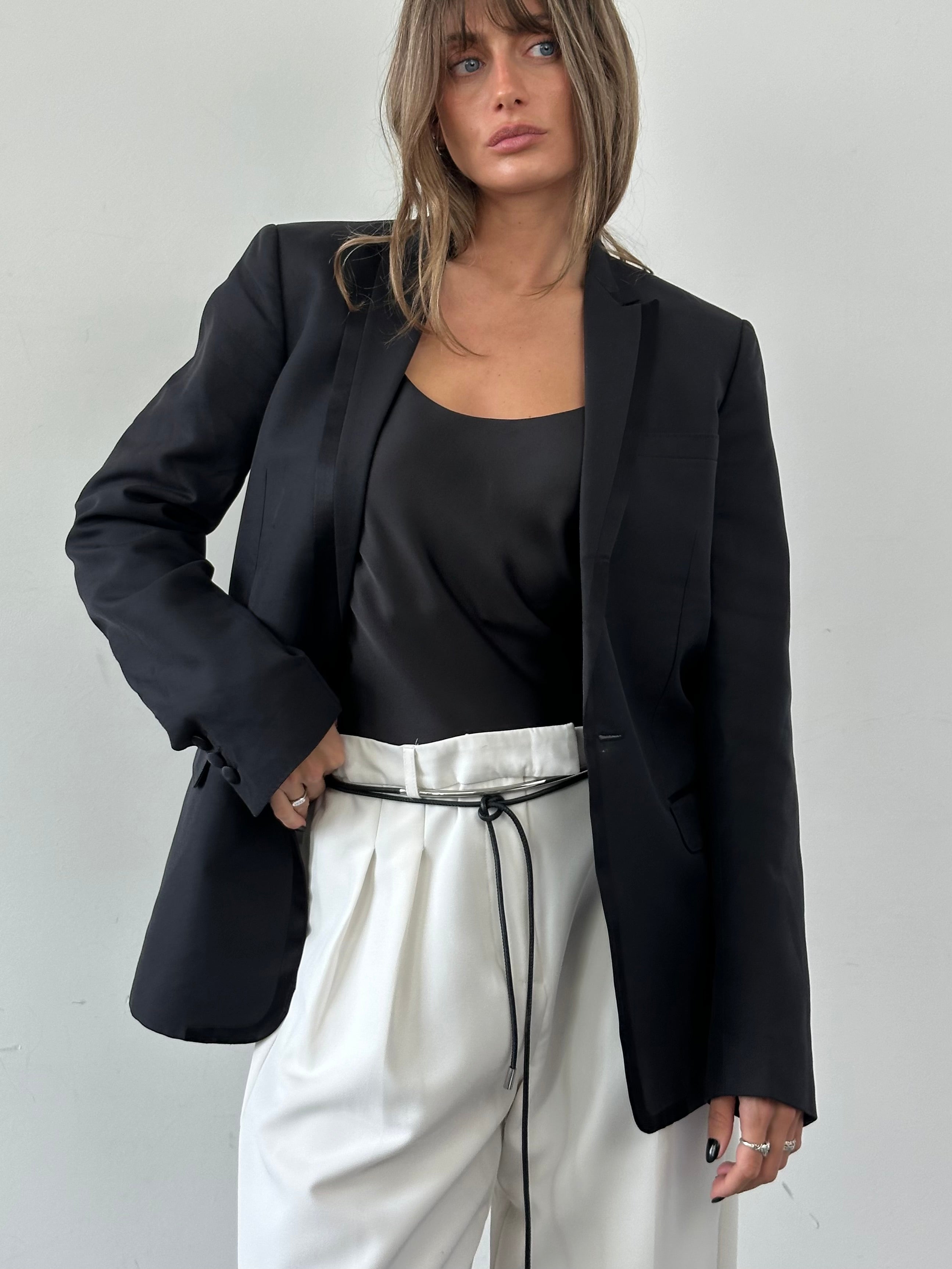 Dsquared2 tuxedo blazer in silk cotton, single-breasted design, size 40R/M, tailored fit with notch lapel and classic styling.