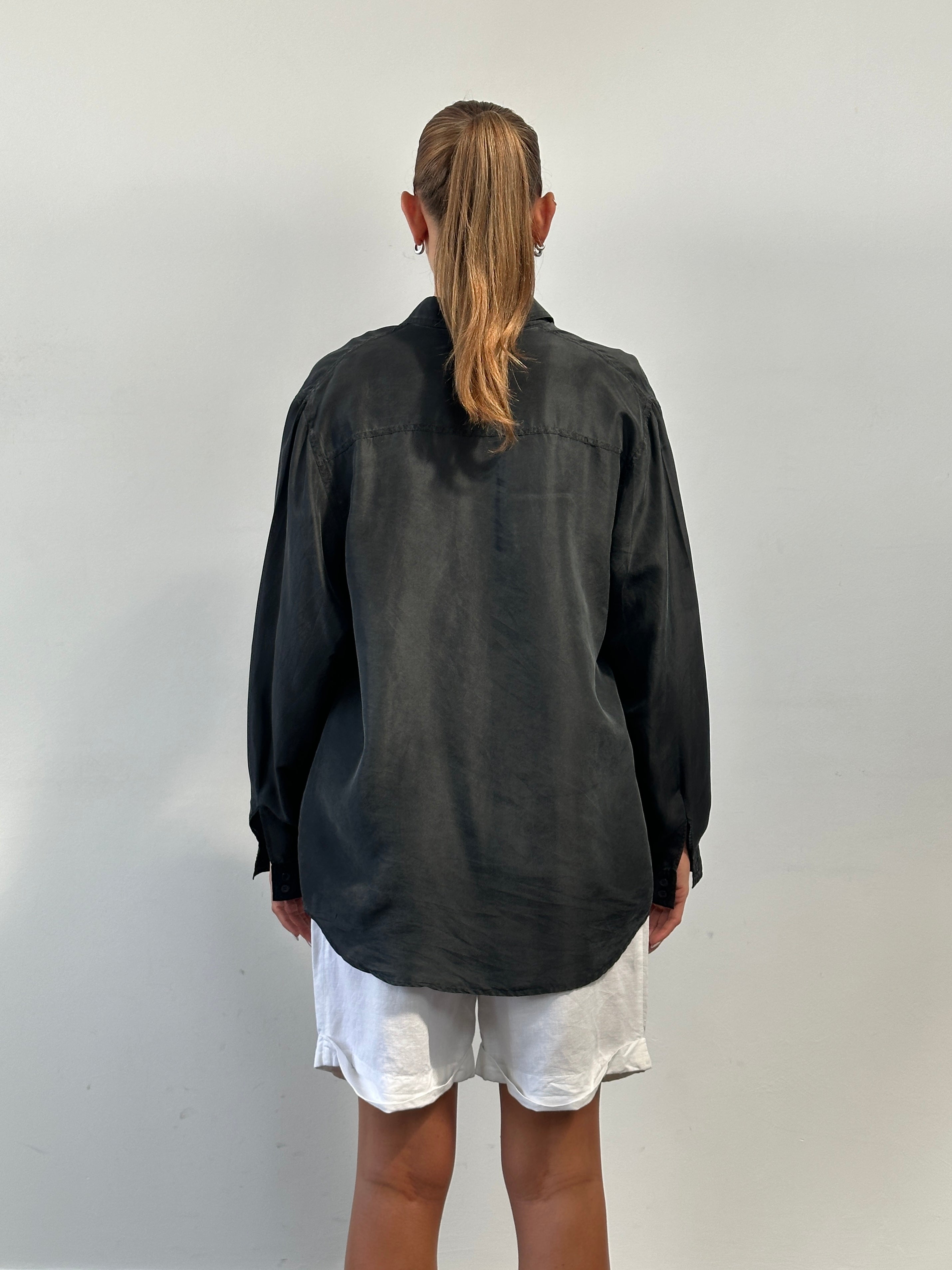 Vintage pure silk shirt in size L/XL, featuring a classic design with smooth, luxurious fabric and a stylish collar.