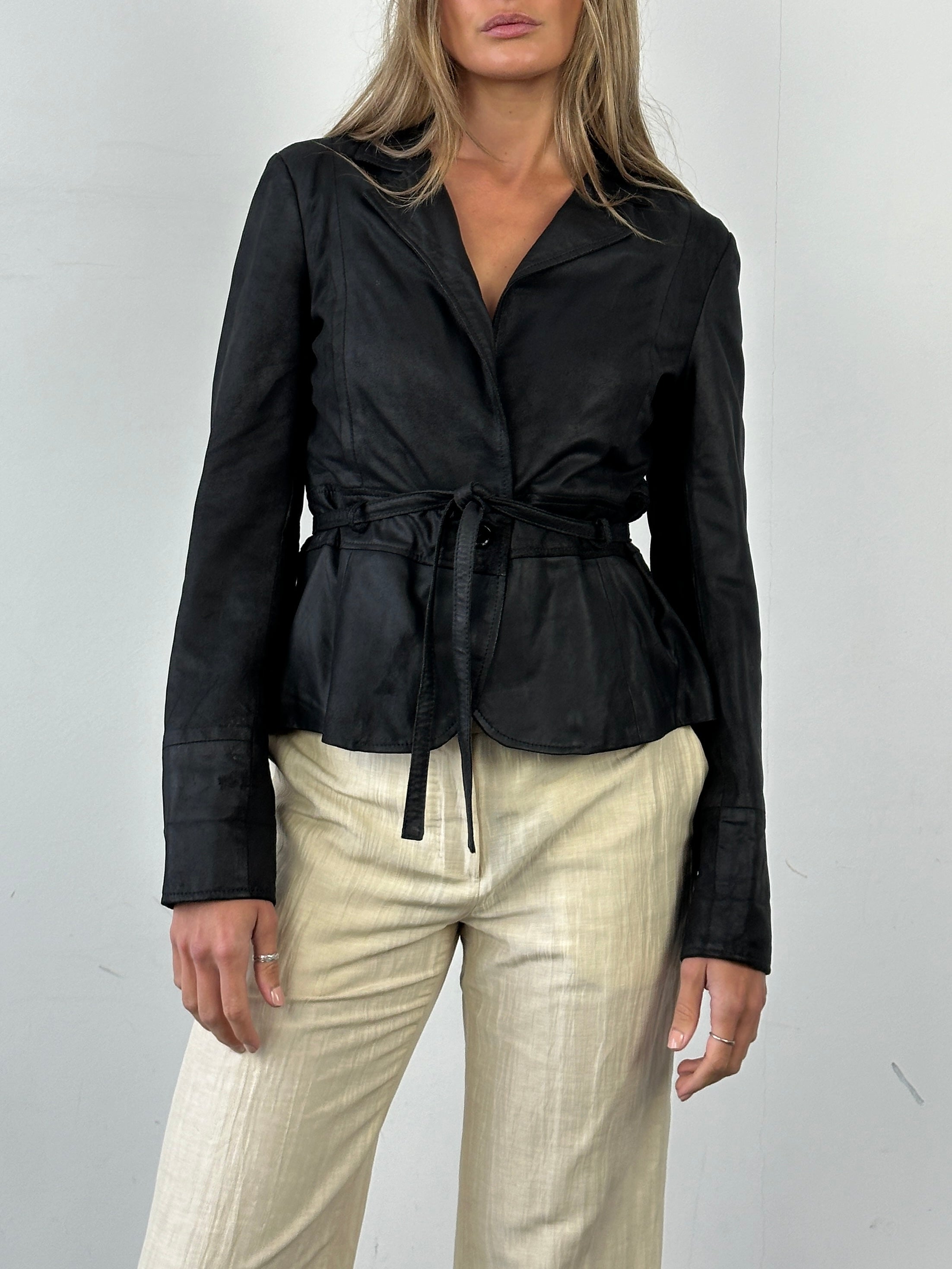 Conbipel nubuck leather lambskin tie waist jacket in black, featuring a stylish collar and long sleeves, size S/M.