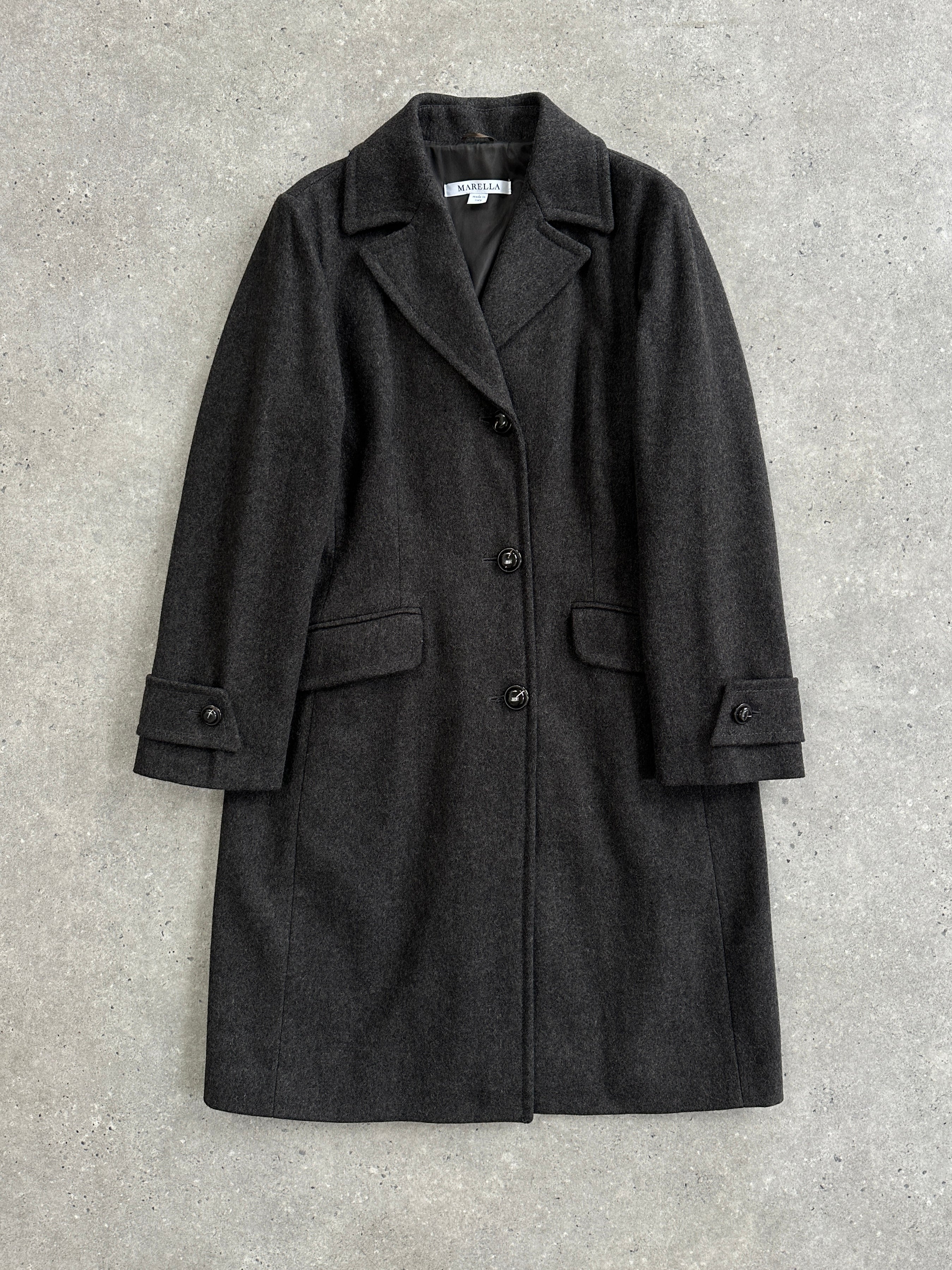 Marella 2000s wool single-breasted coat in size M, featuring a classic collar, button closure, and tailored fit.