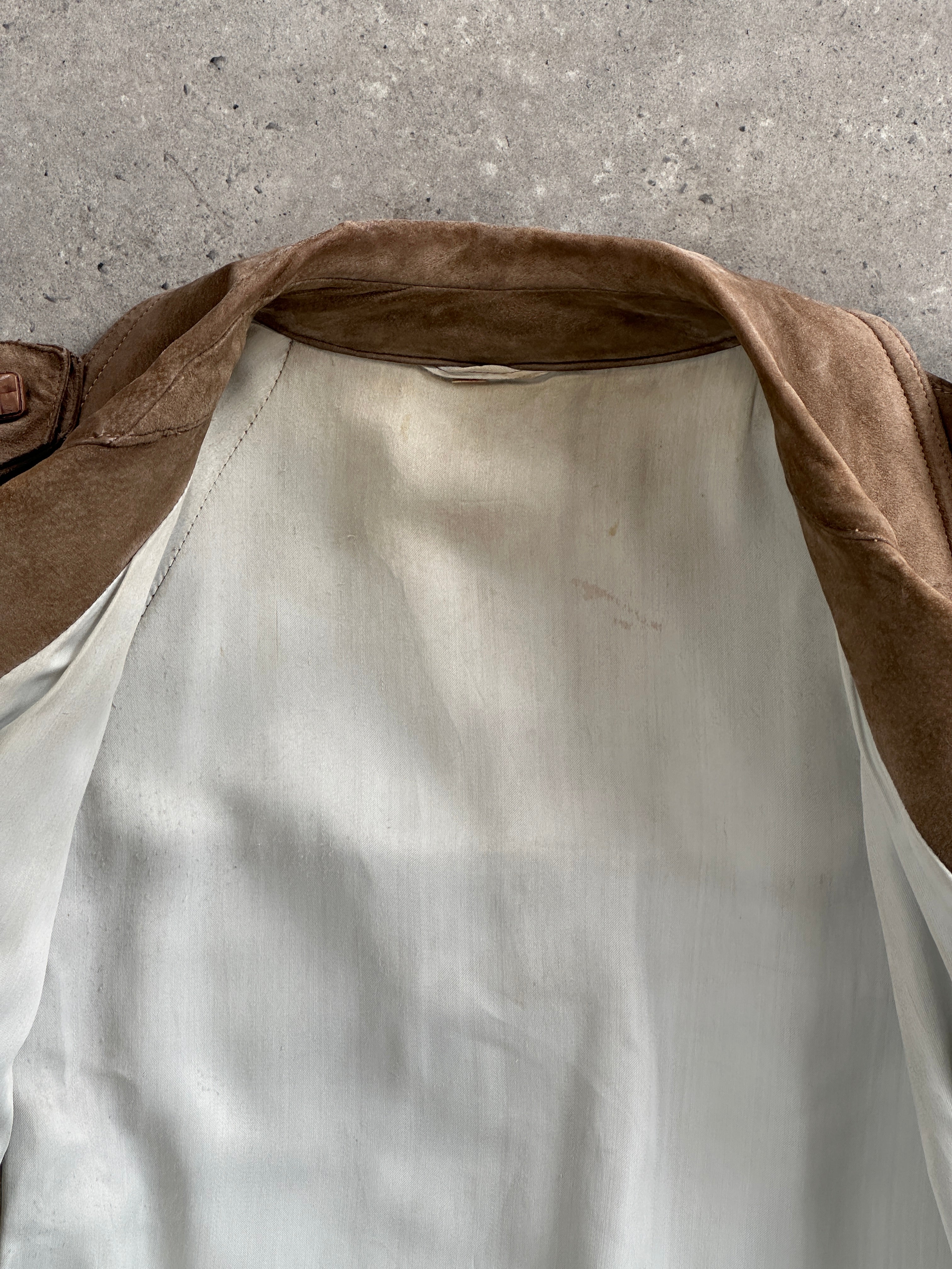 Vintage pure suede belted trench coat in XL, showing classic design, tan color, and double-breasted style with belt details.