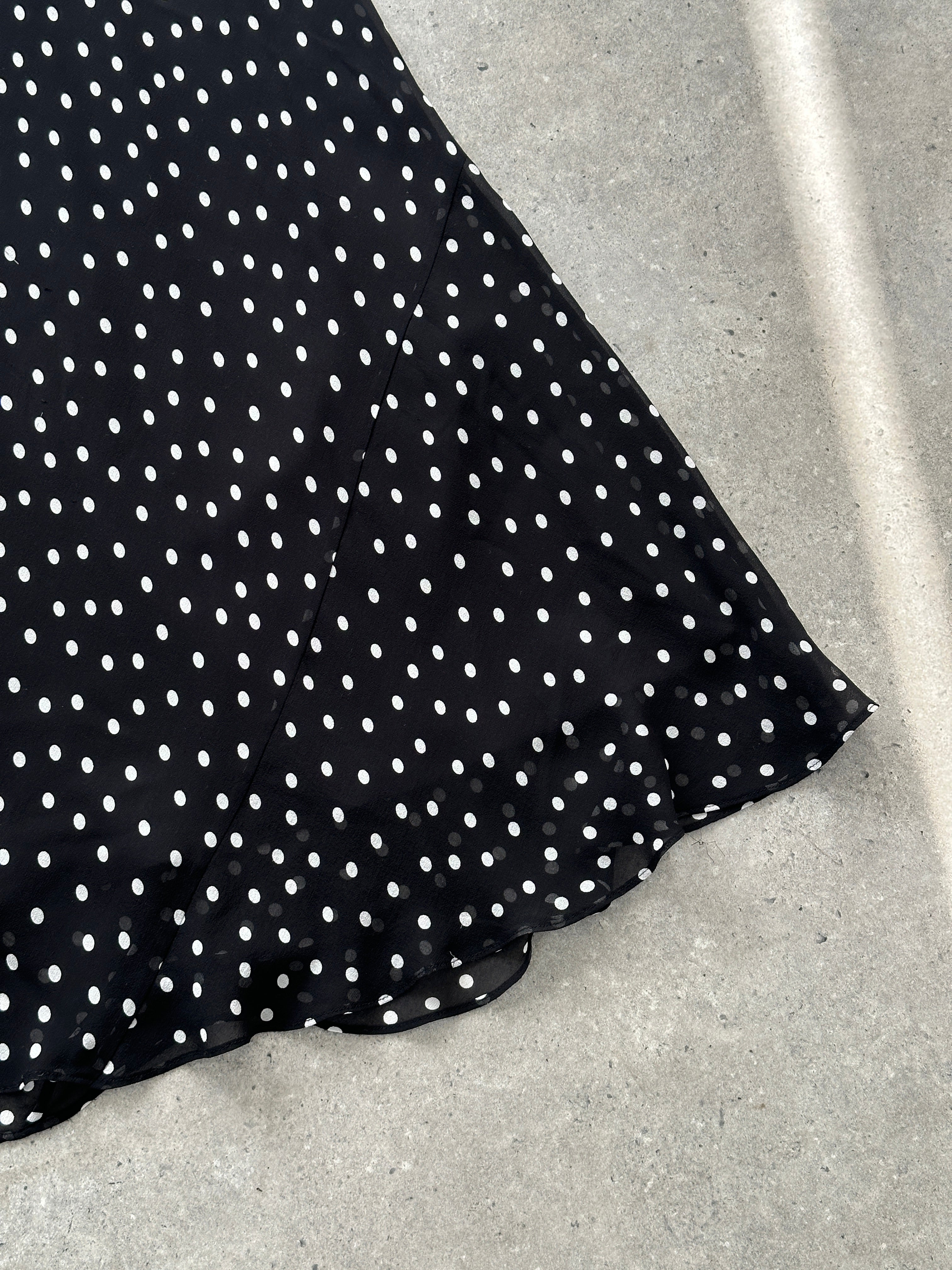Vintage 2000s pure silk polkadot A-line maxi dress in size M, featuring a flowy silhouette and retro style.