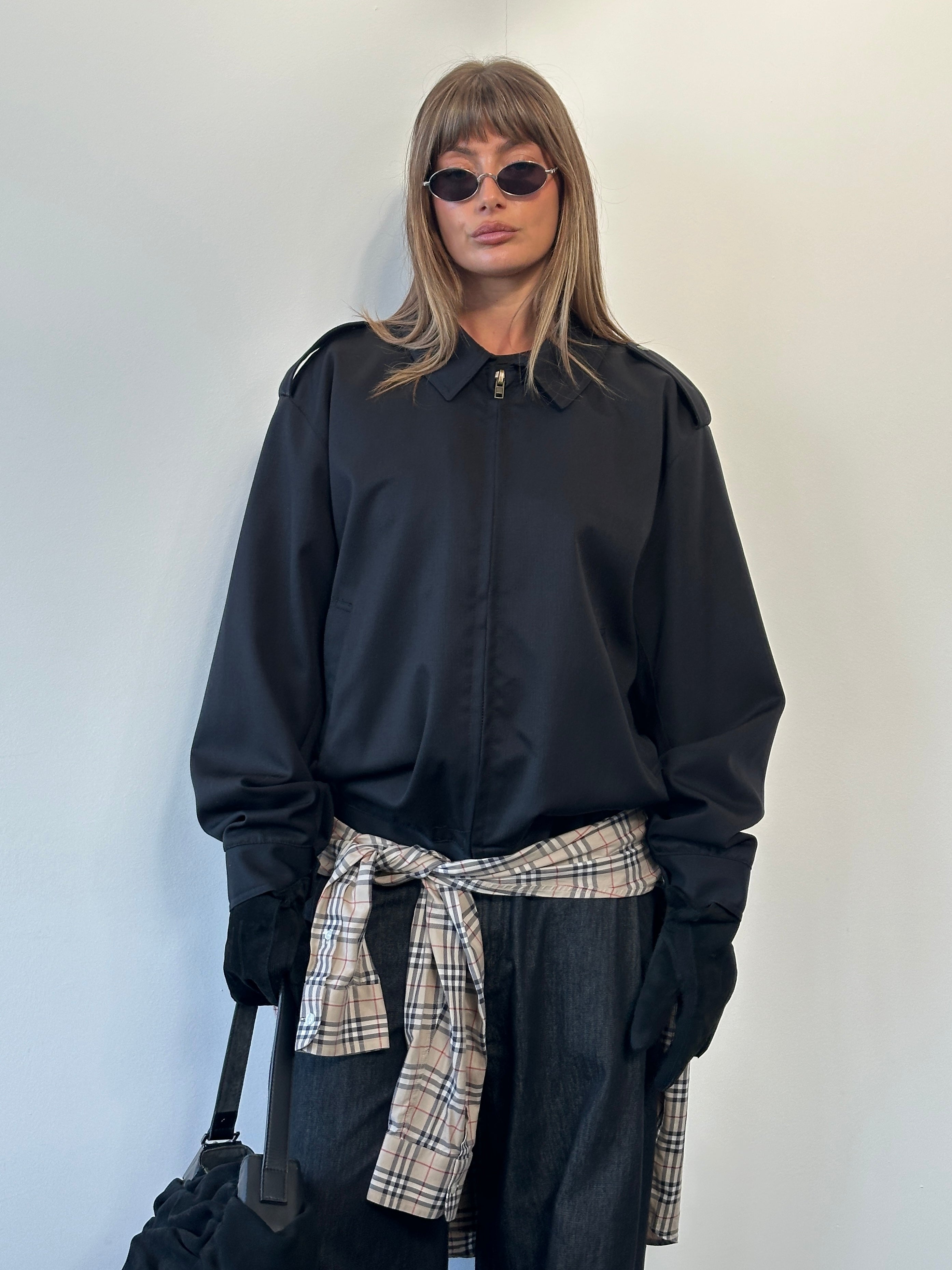 Vintage Italian 2000s pure wool bomber jacket in XL/XXL, showcasing classic design and textured wool fabric.