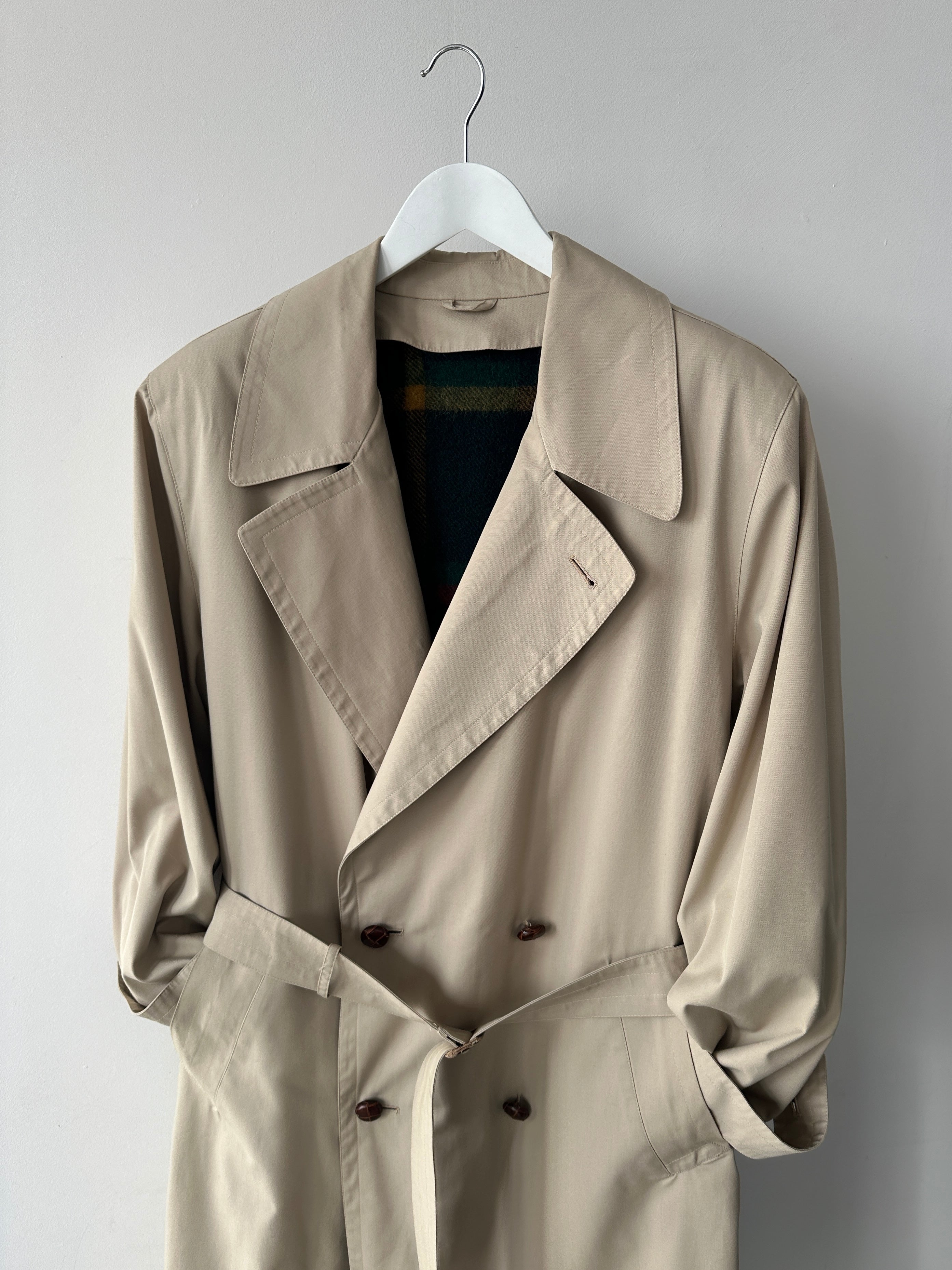 Vintage Italian double-breasted cotton trench coat with belt, in XL size, featuring classic vintage style and timeless design.