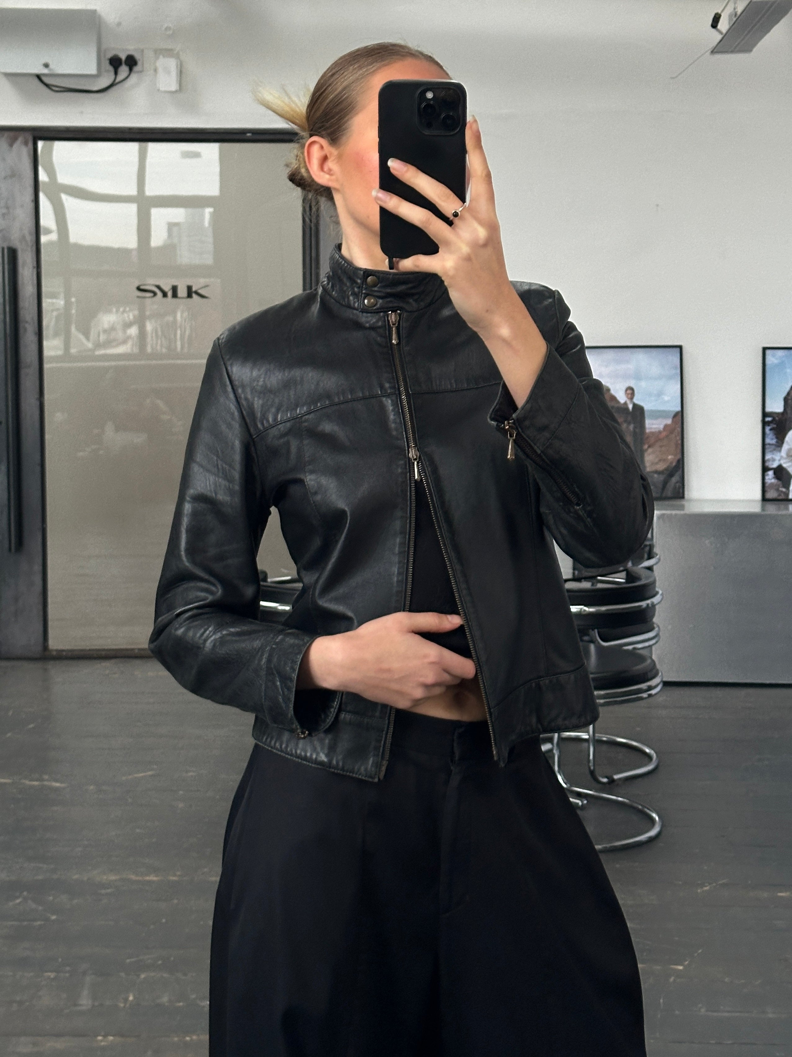 St Michael 1990s double zip moto leather jacket in XS/S, featuring black leather with silver hardware and classic biker style.