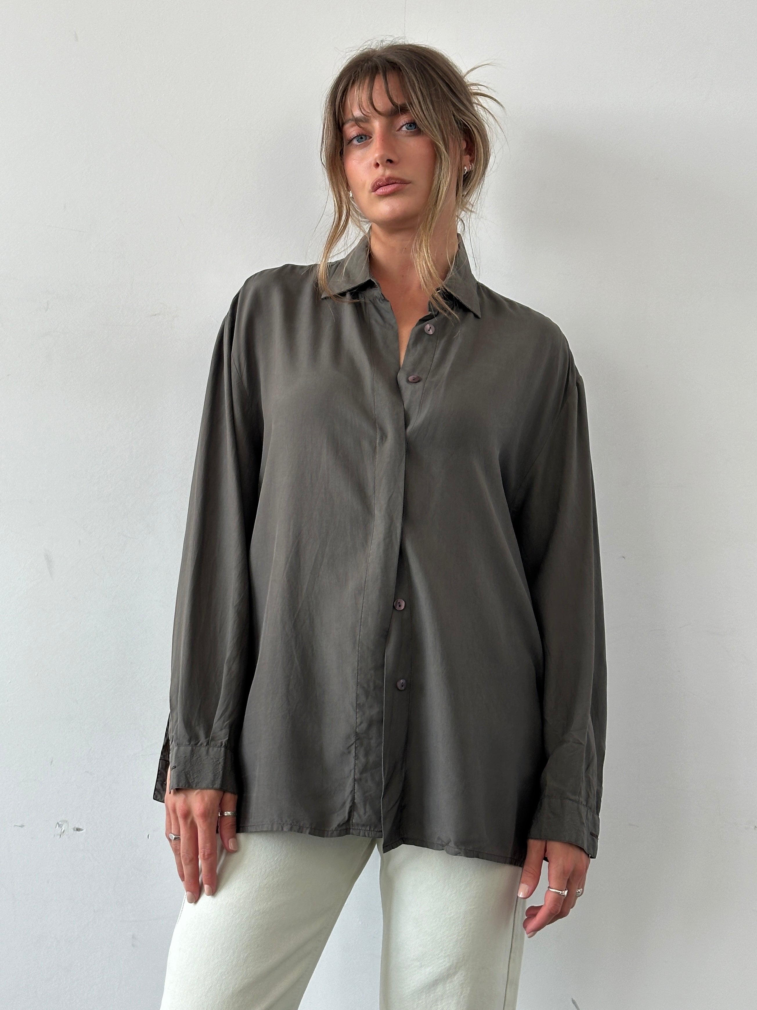 Elegant vintage pure silk shirt with concealed placket in XL size, showcasing smooth fabric and classic design.
