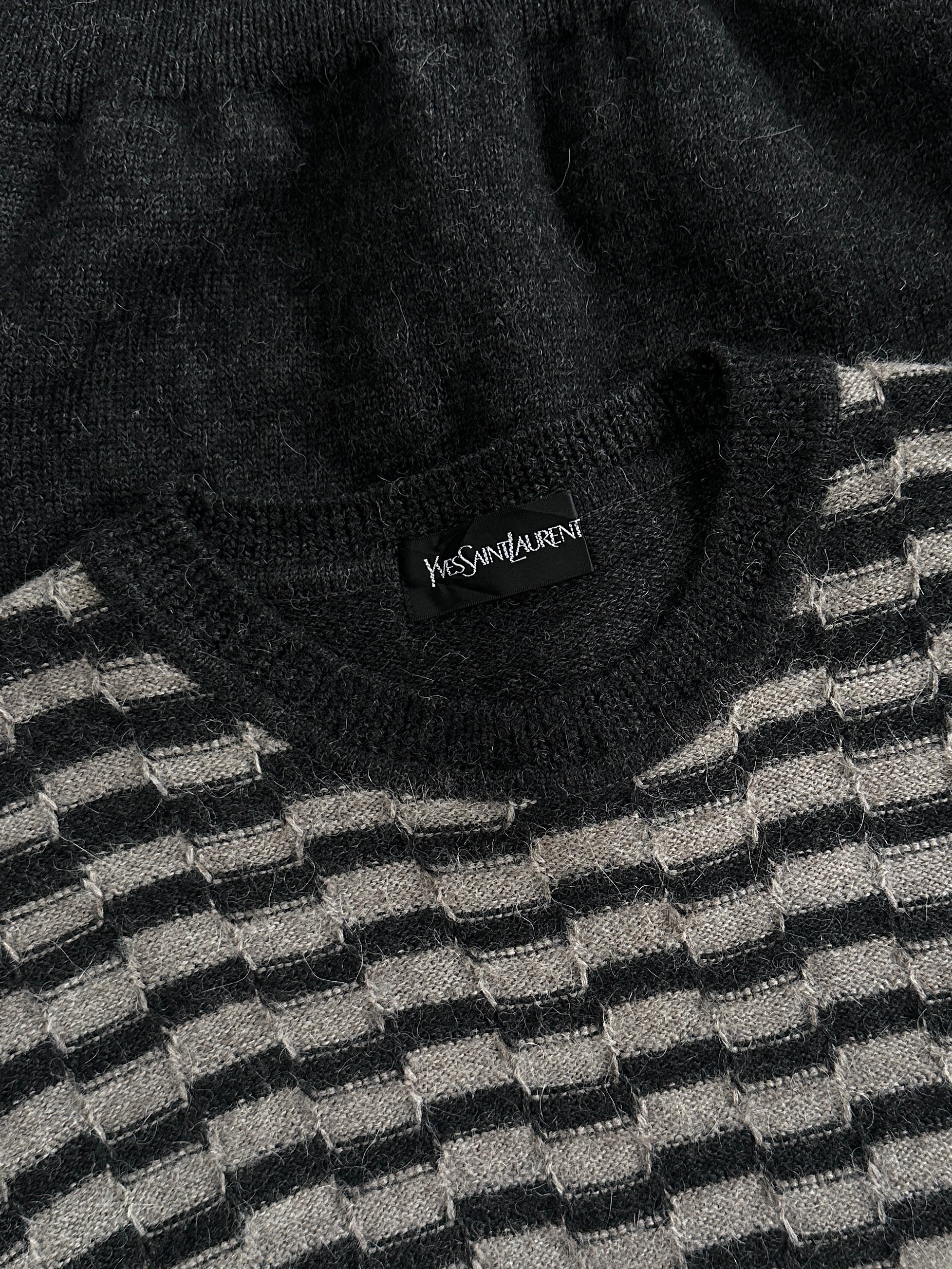 Yves Saint Laurent wool and alpaca knitted jumper in size M/L, featuring a cozy, textured knit pattern and classic design.