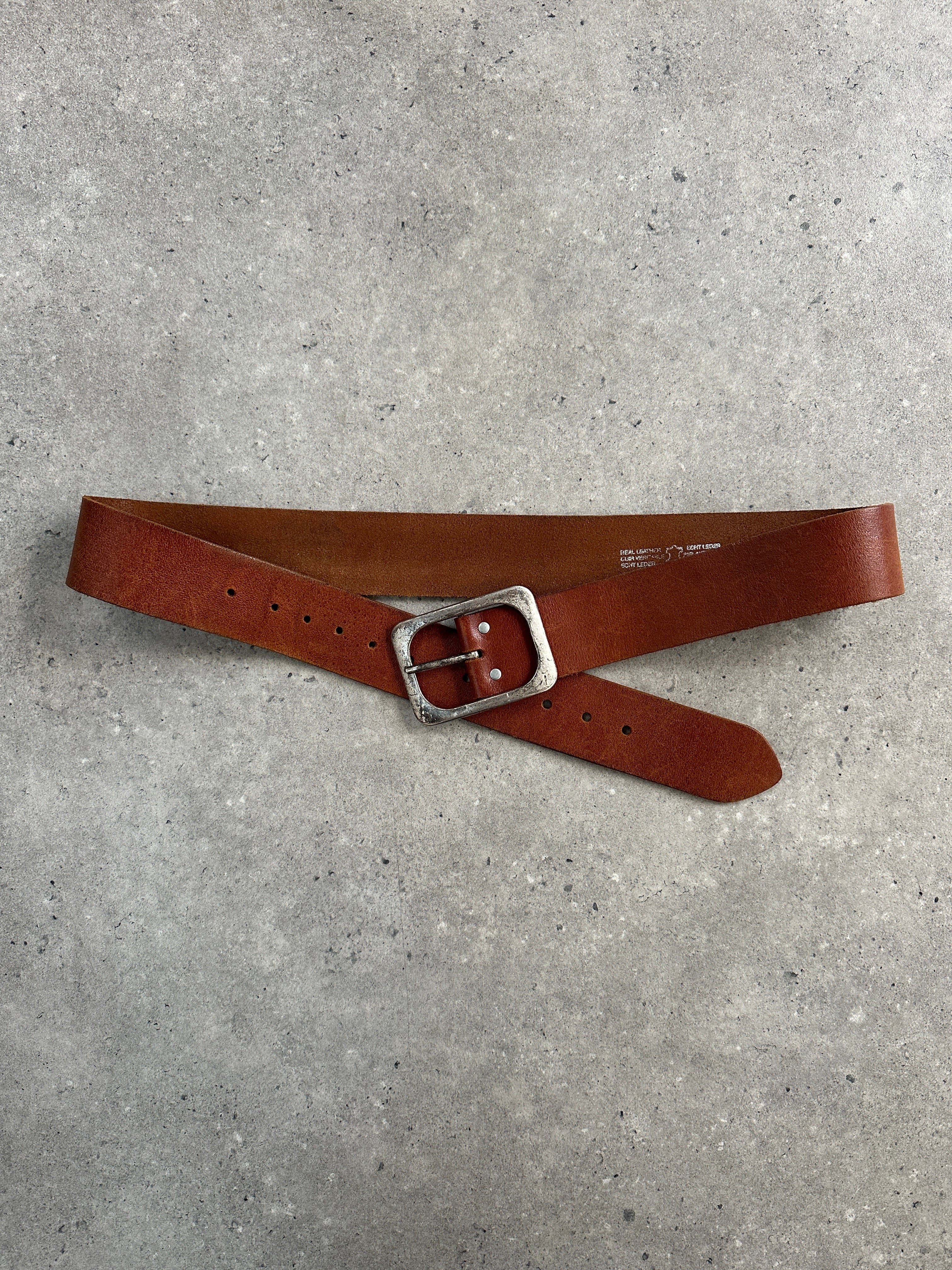 Vintage 1990s square leather chunky belt with large buckle, featuring a distressed finish and adjustable W33-43 size.