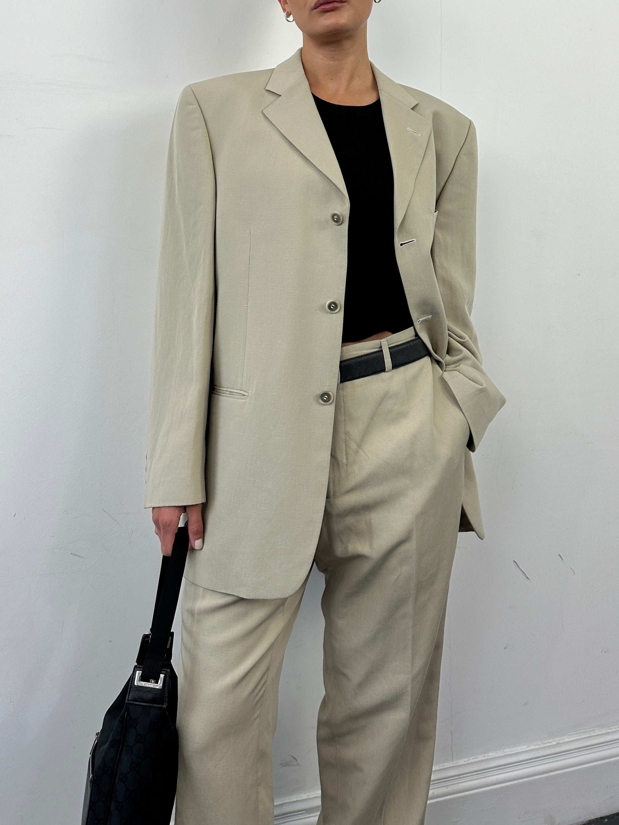 Vintage linen blend single-breasted jumpsuit in size 42R/W34, featuring a classic tailored fit and vintage-inspired style.