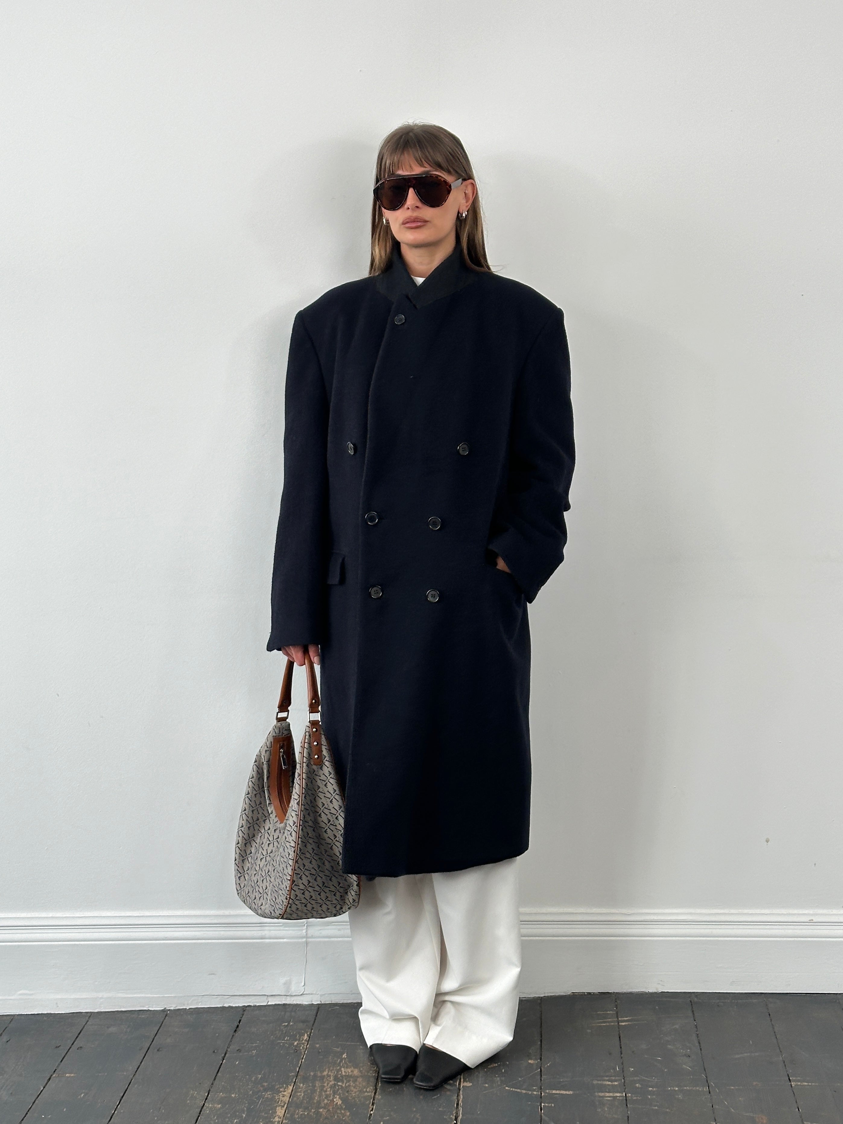 Vintage 1990s wool cashmere double-breasted coat in XL, classic style with tailored lapels and warm, textured fabric.