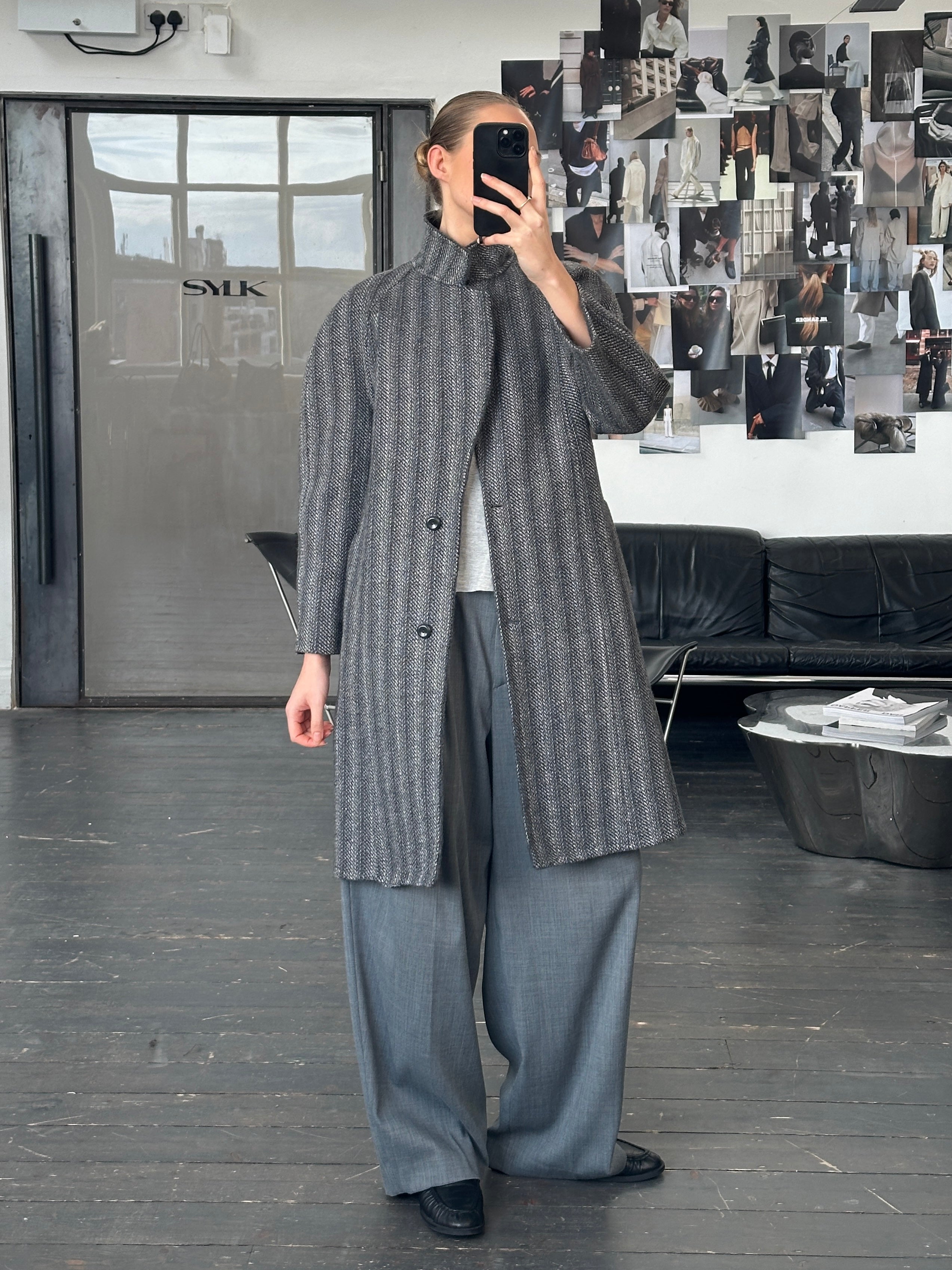 Marina Rinaldi 1990s pure wool double-faced single-breasted coat in size S, shown in a classic, tailored design with lapel collar.