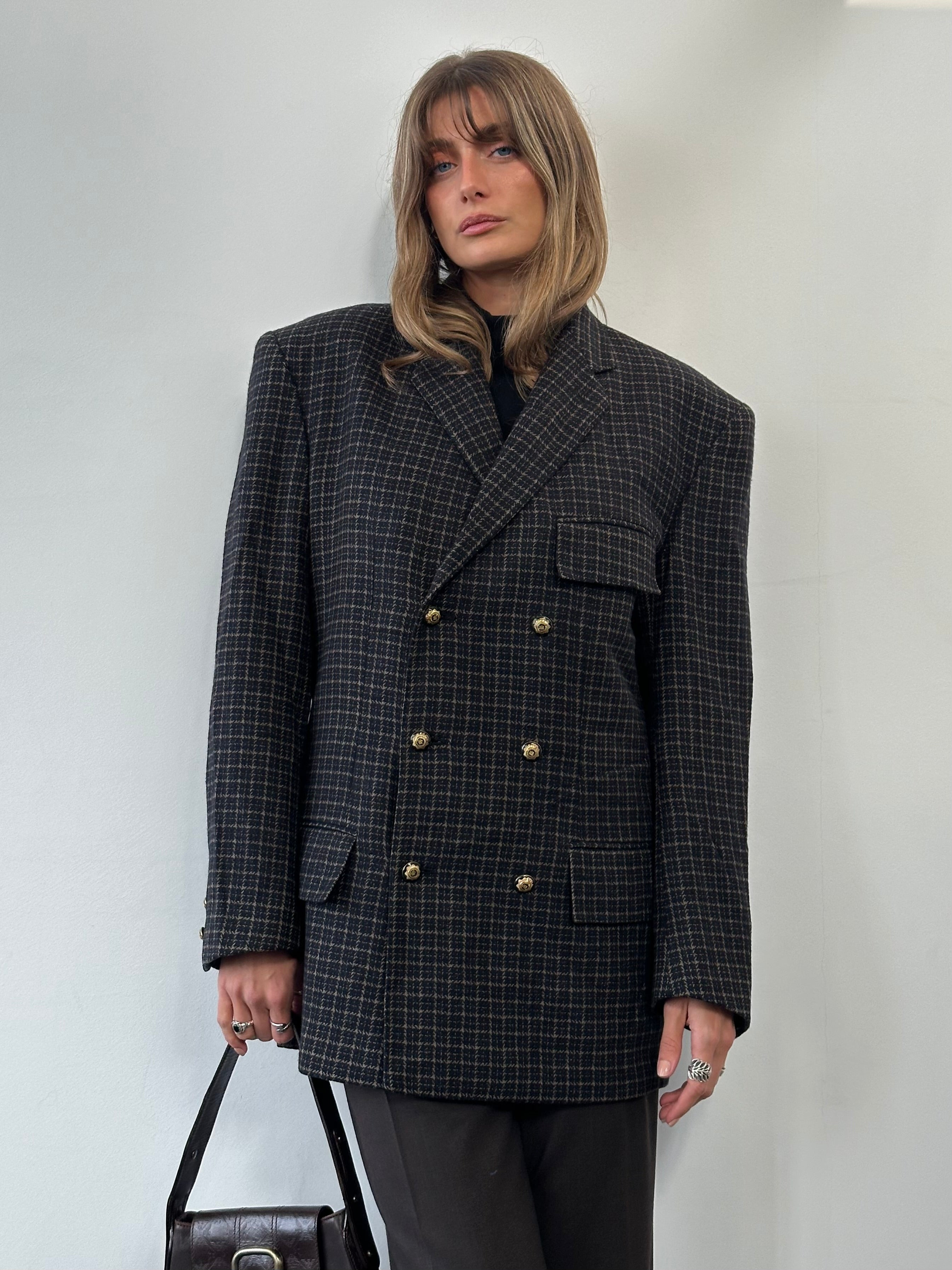 Versace bespoke check blazer made of cashmere wool, featuring buttons and tailored fit in size L/XL.