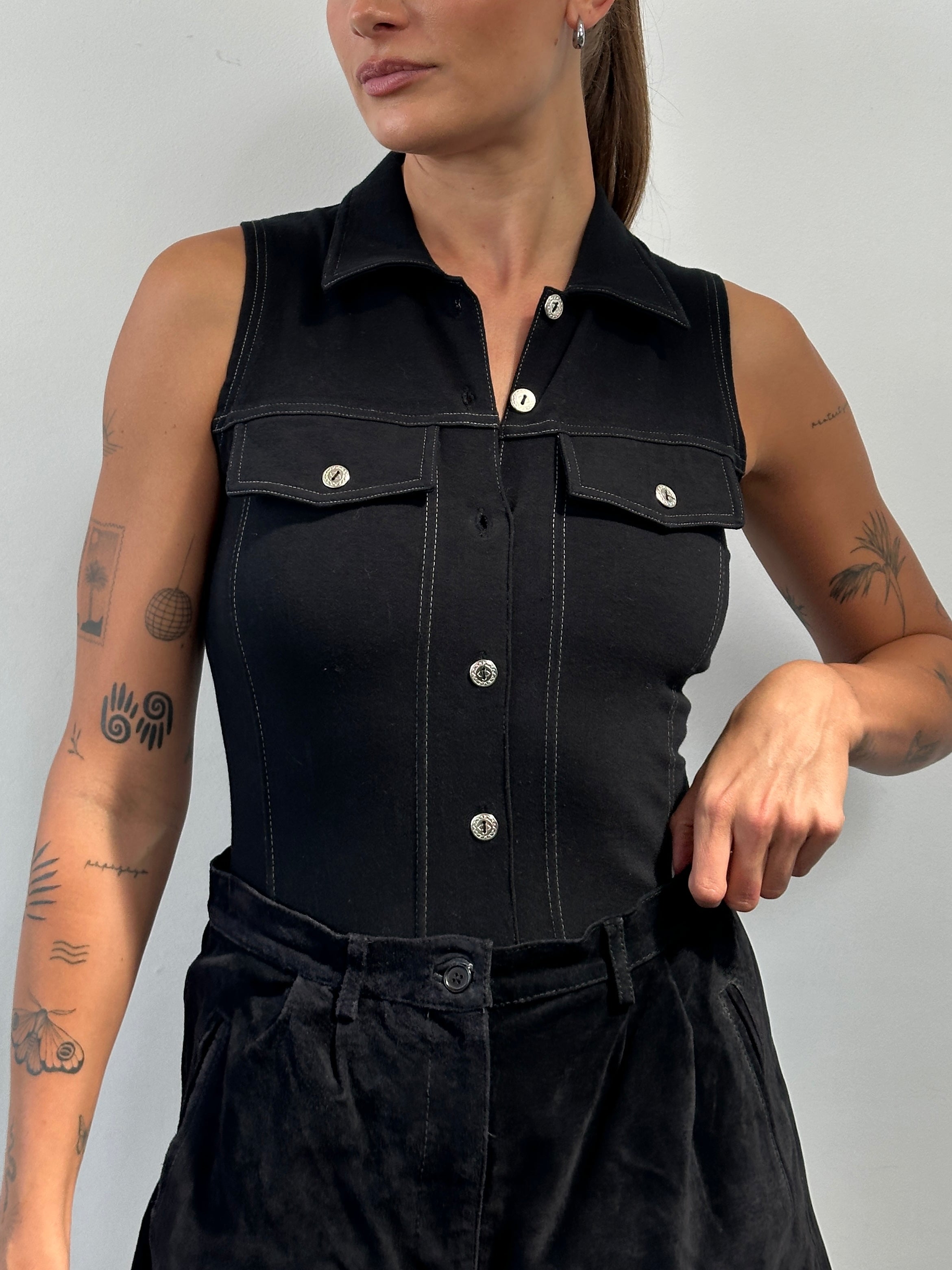 Vintage cotton contrast stitch bodysuit top in size small, featuring classic design and detailed stitching, perfect for casual wear.