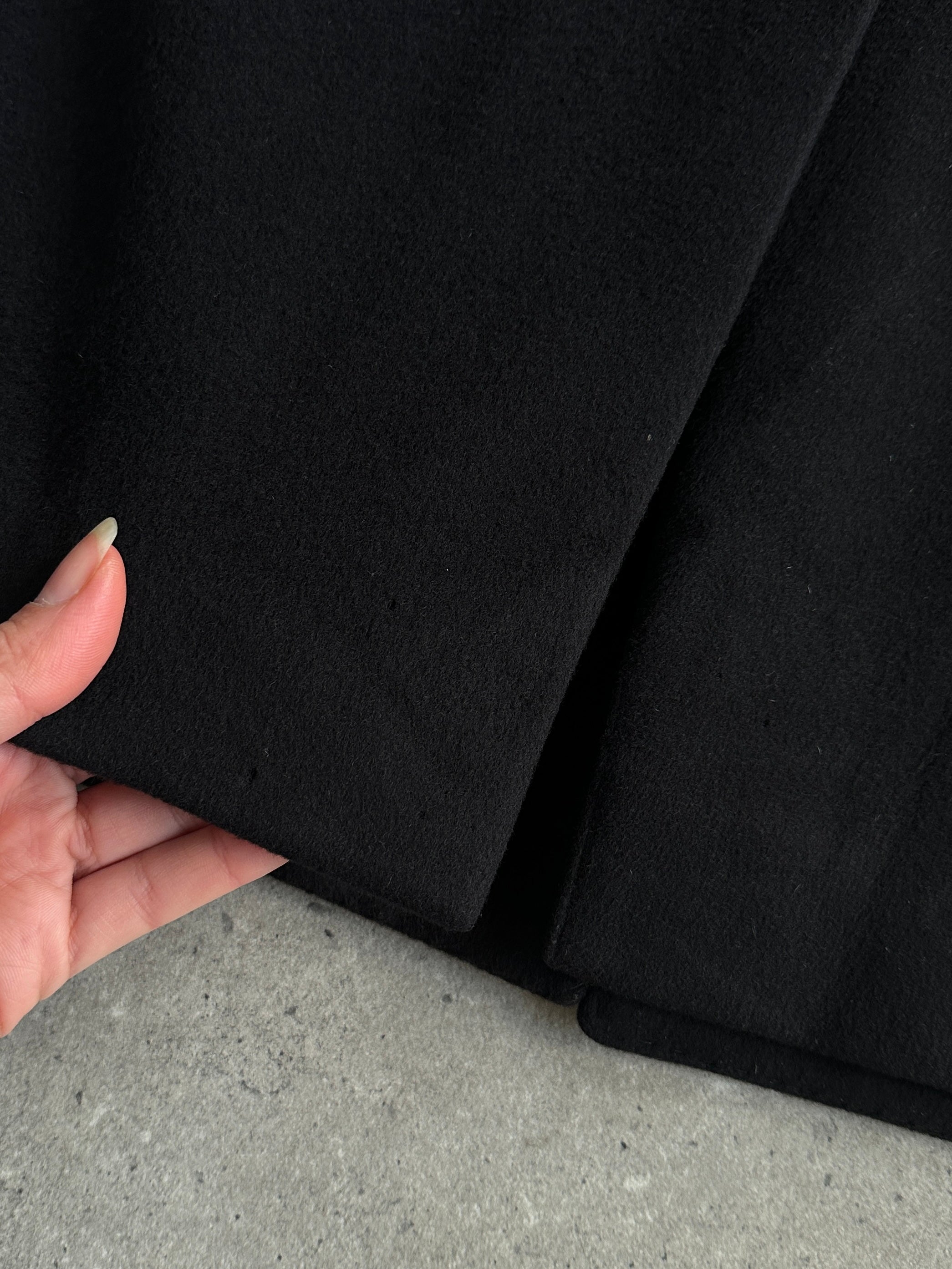 Versace Collection wool cashmere single-breasted coat in XL, stylish and warm, shown in a sleek view.