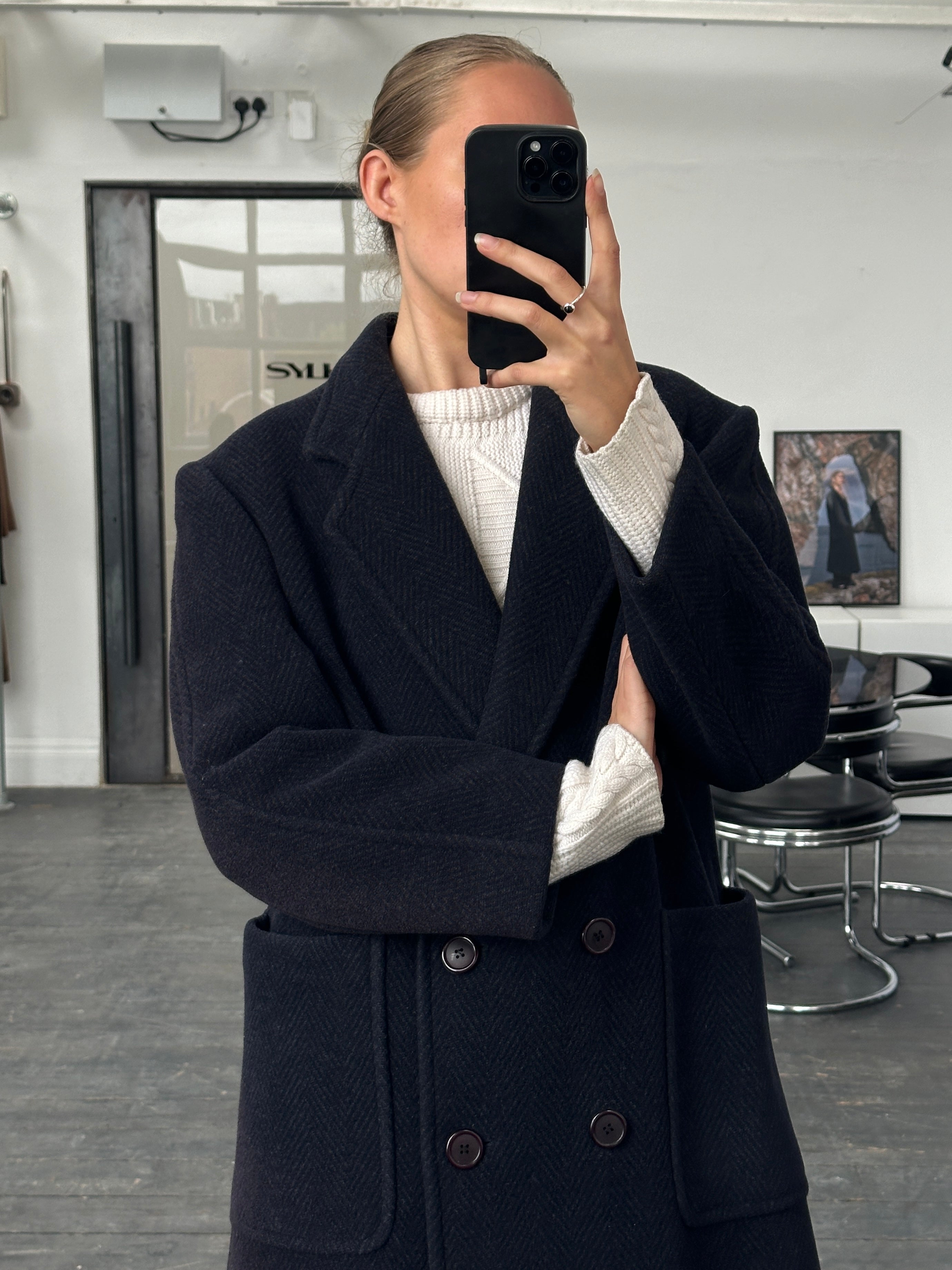Burberry 1990s herringbone wool double-breasted coat in size M/L, featuring classic style and tailored fit.