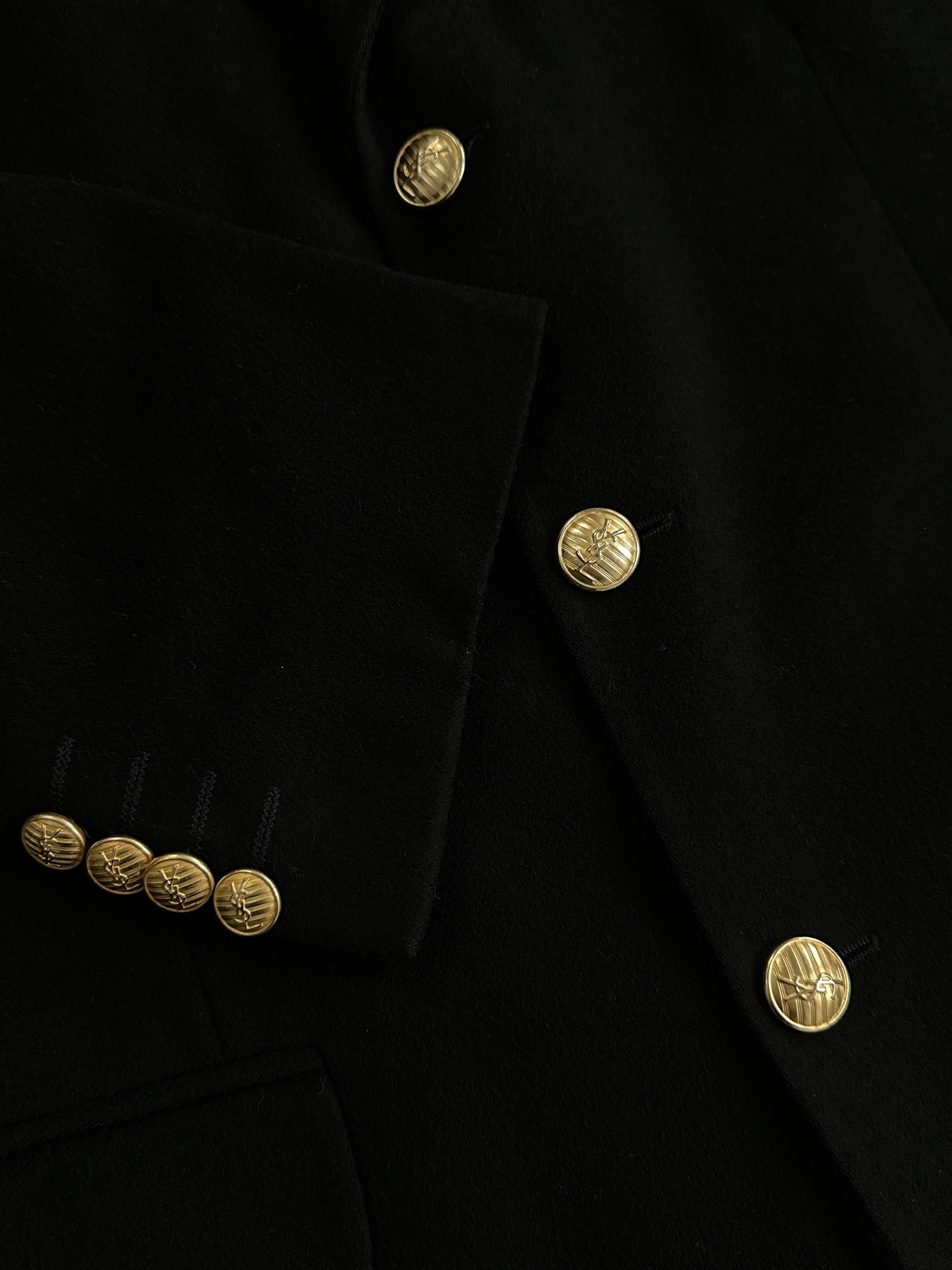 Yves Saint Laurent men's brushed wool and cashmere bespoke blazer in navy, 38R/L, tailored with buttons and classic lapel.