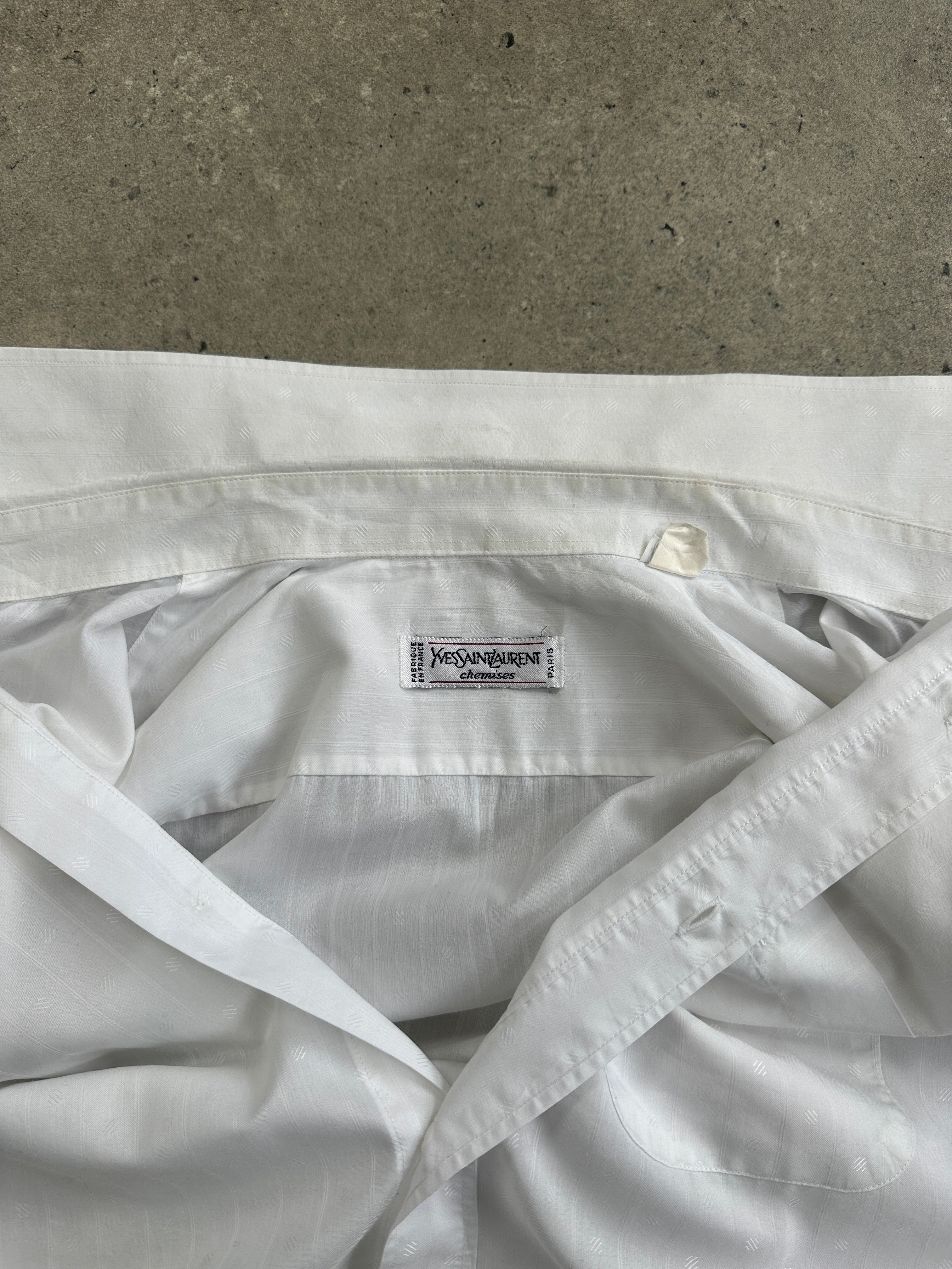 Yves Saint Laurent 1990s cotton logo shirt, men's M/L, featuring classic design and signature branding on the front.