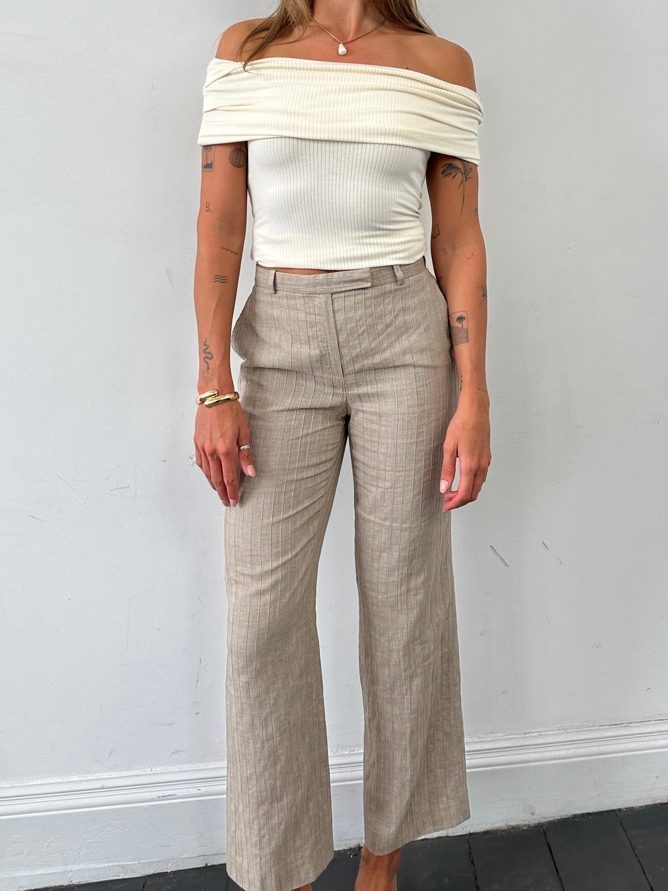 Armani Collezioni cotton linen stripe mid-rise straight leg trousers in W26, displayed on a hanger with a neutral background.
