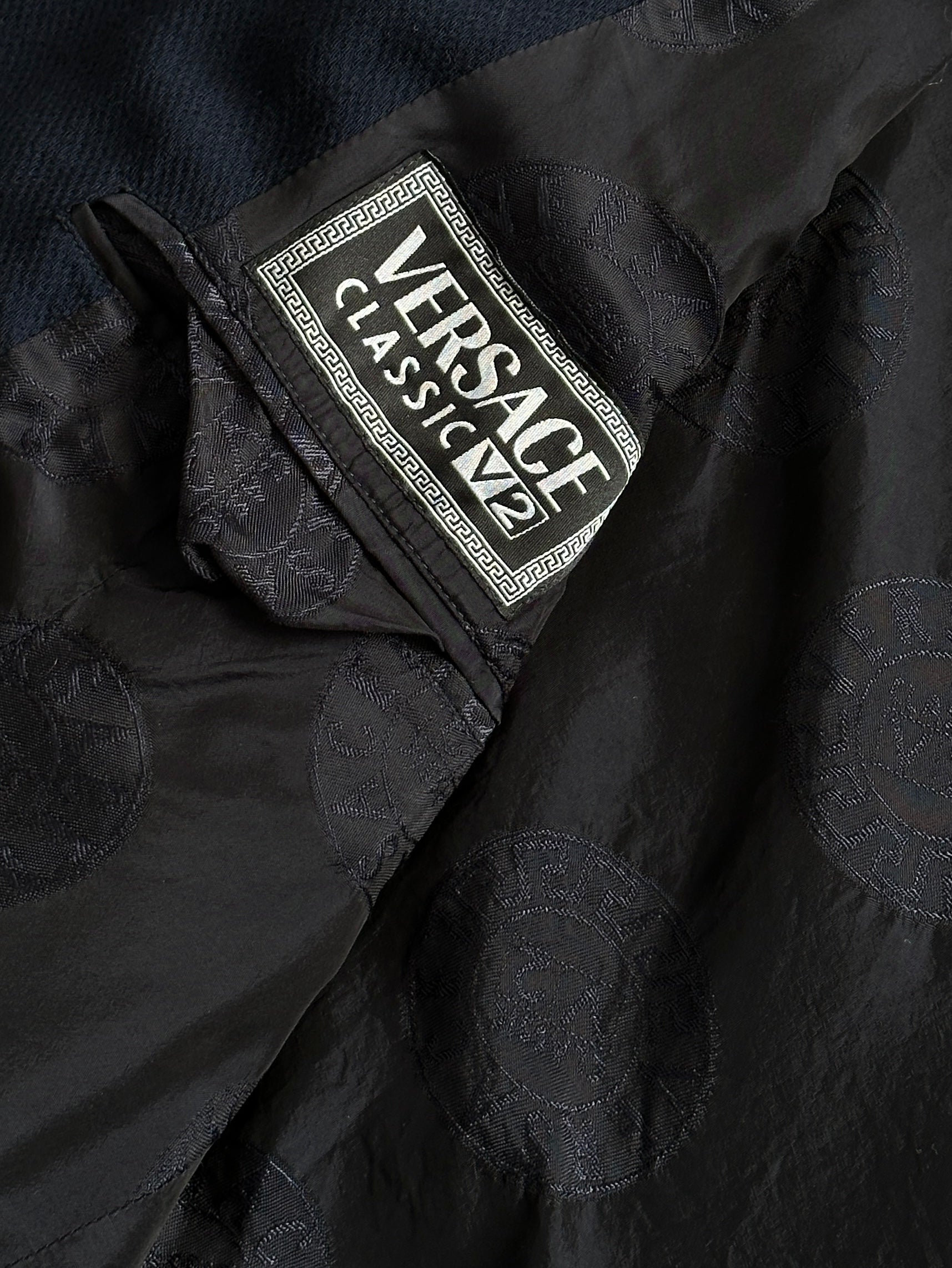 Versace Classic V2 1990s bespoke pure wool chore jacket, size L, featuring tailored design and button details.