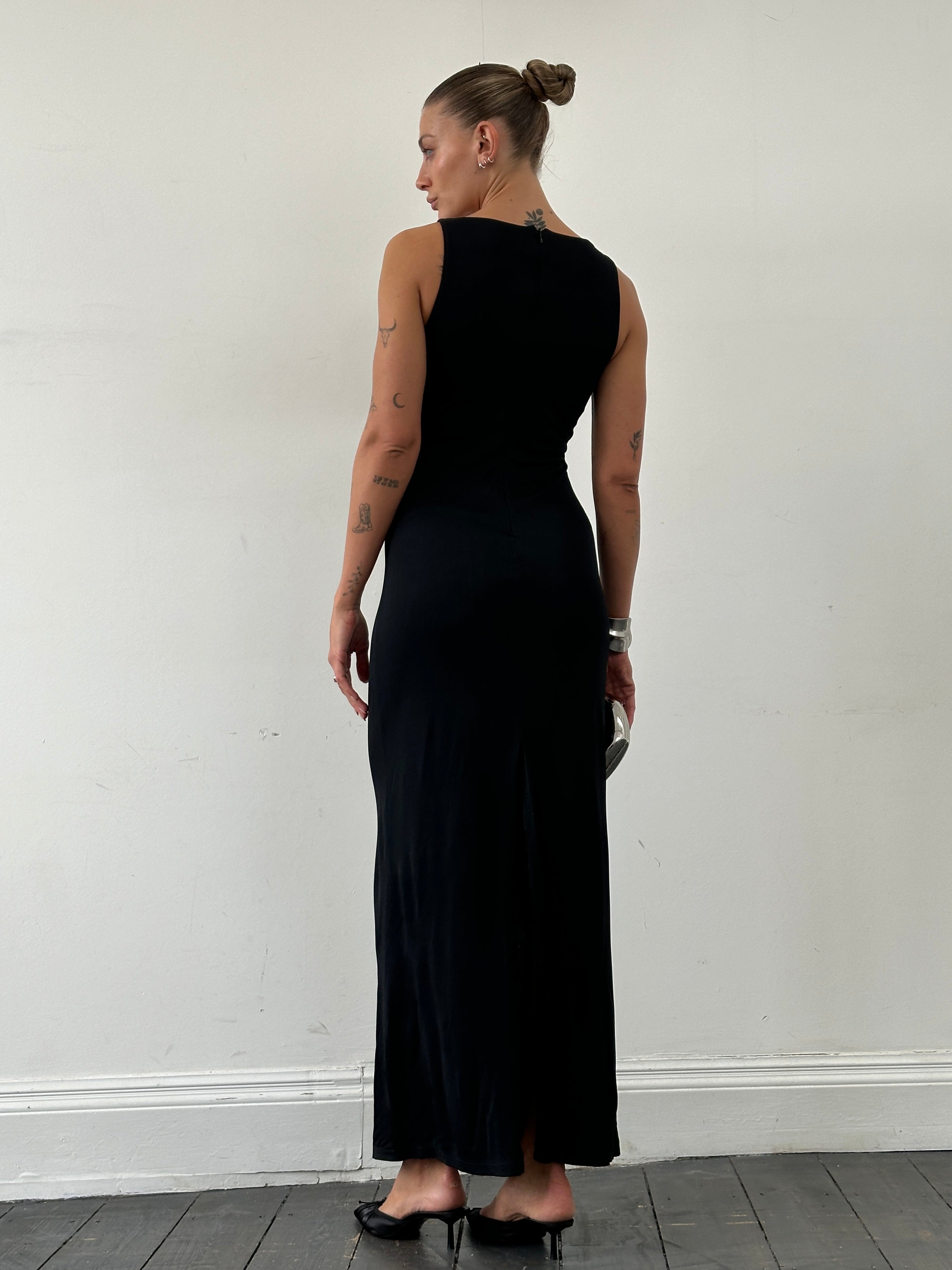 La Perla fitted floor-length maxi dress in elegant design, showcasing a sleek silhouette and luxurious fabric.