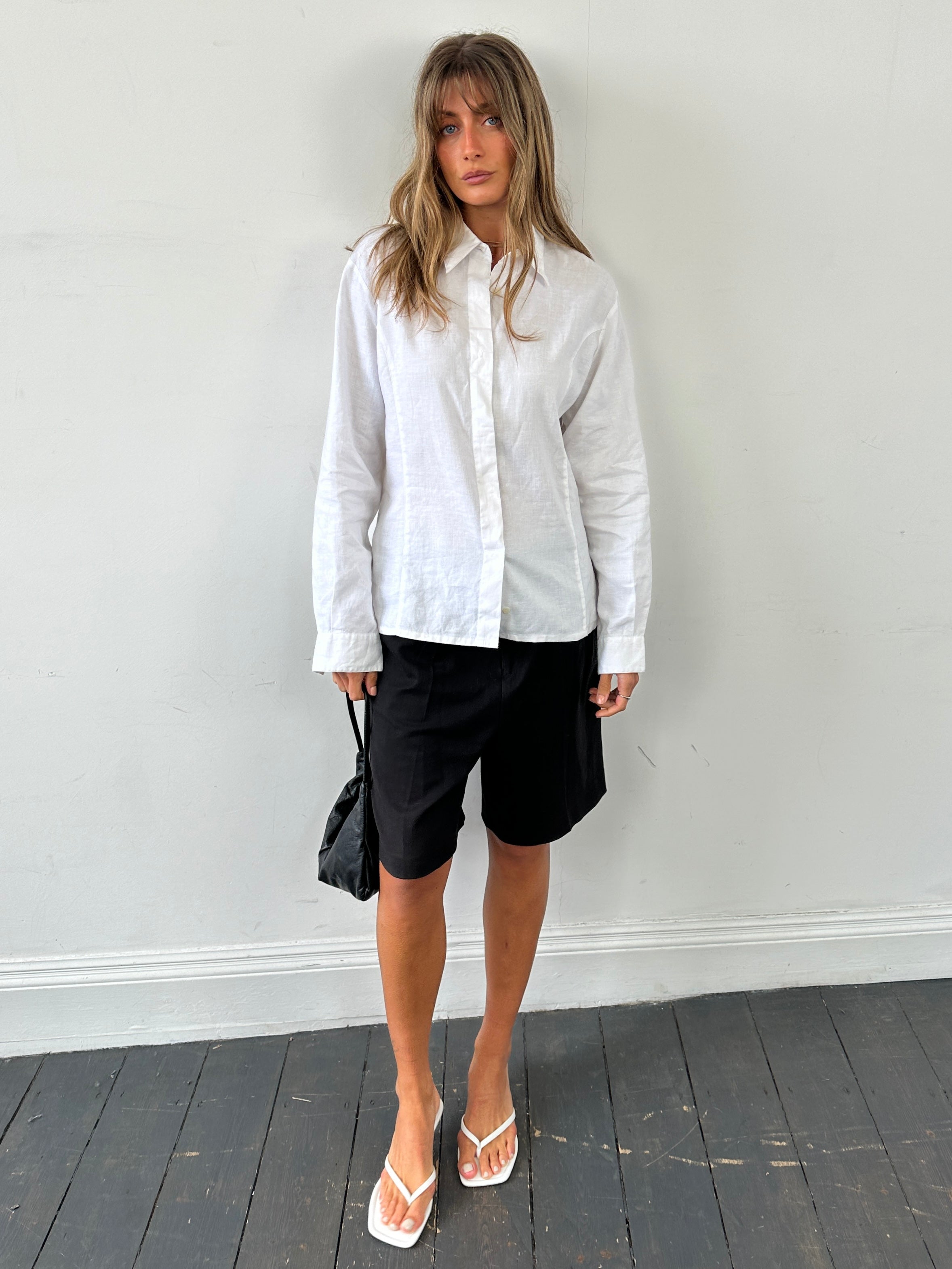 Vintage pure linen concealed placket shirt in size M, featuring a classic design with a clean, minimalist front and natural fabric texture.