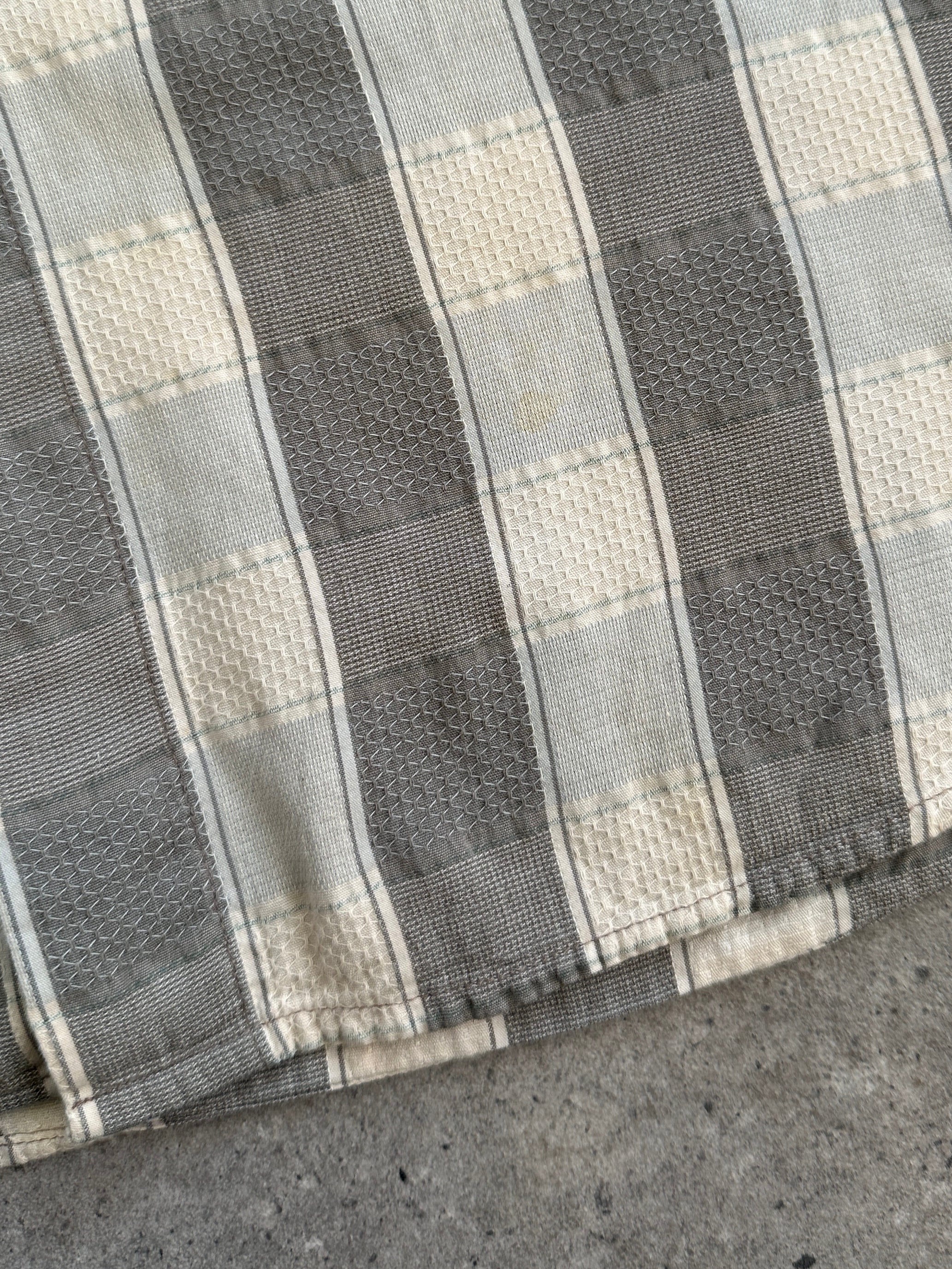Armani Jeans 1990s check flannel logo shirt in XXL, featuring classic plaid pattern and Armani branding, casual and stylish.