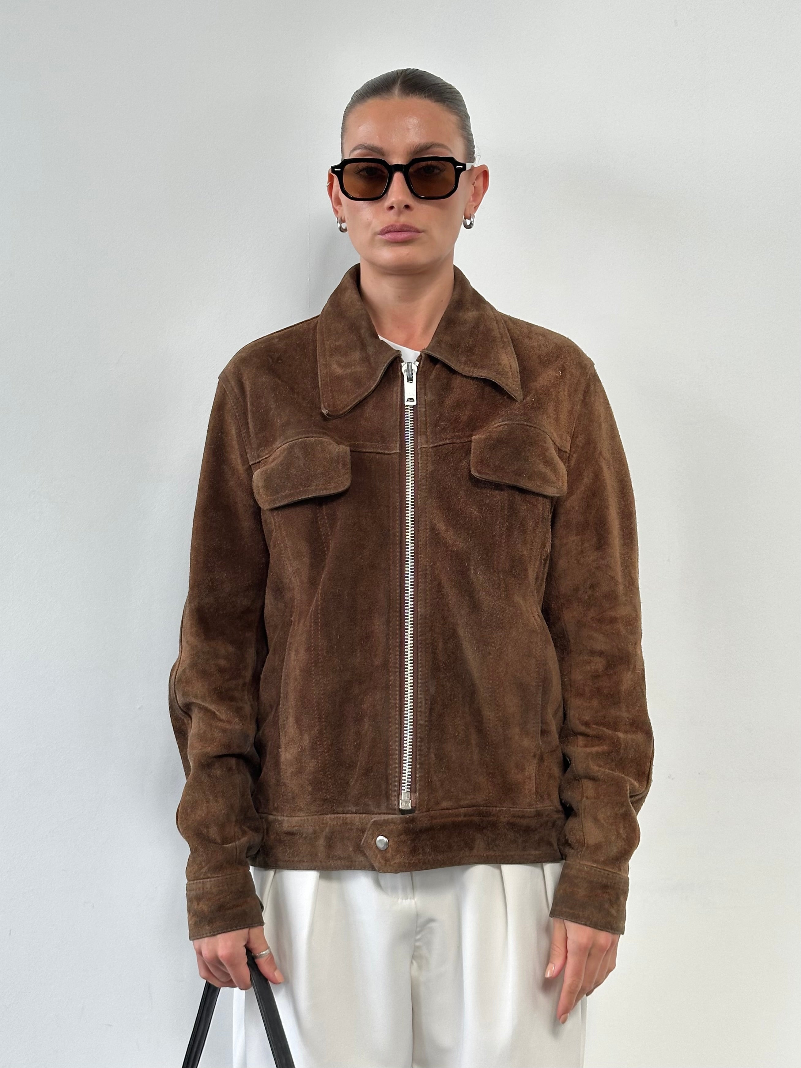 Vintage suede jacket with dagger collar, size large, featuring a stylish collar and classic design, perfect for casual wear.