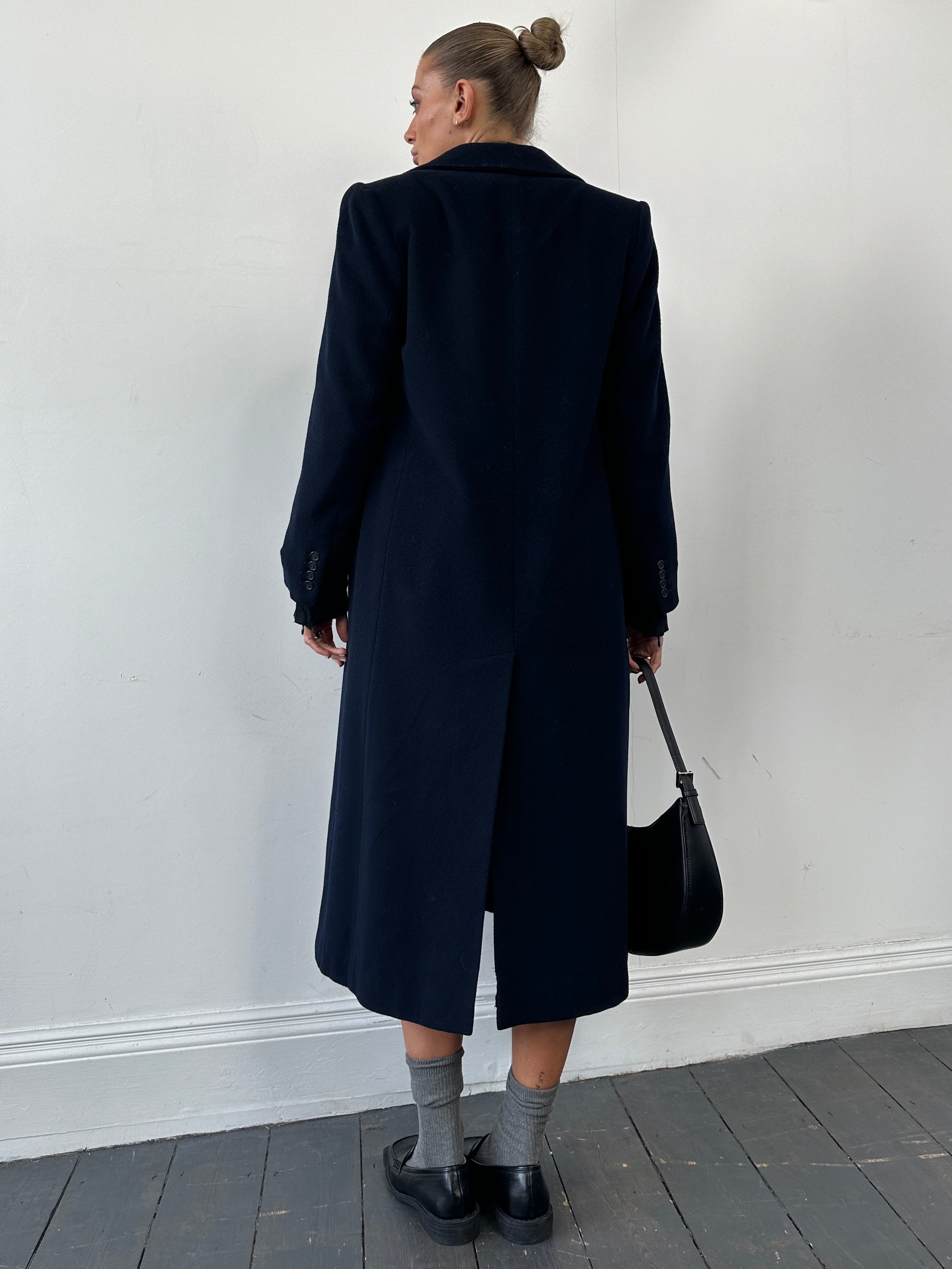 Vintage wool and cashmere double-breasted coat in size S, featuring classic tailored design and warm, textured fabric.