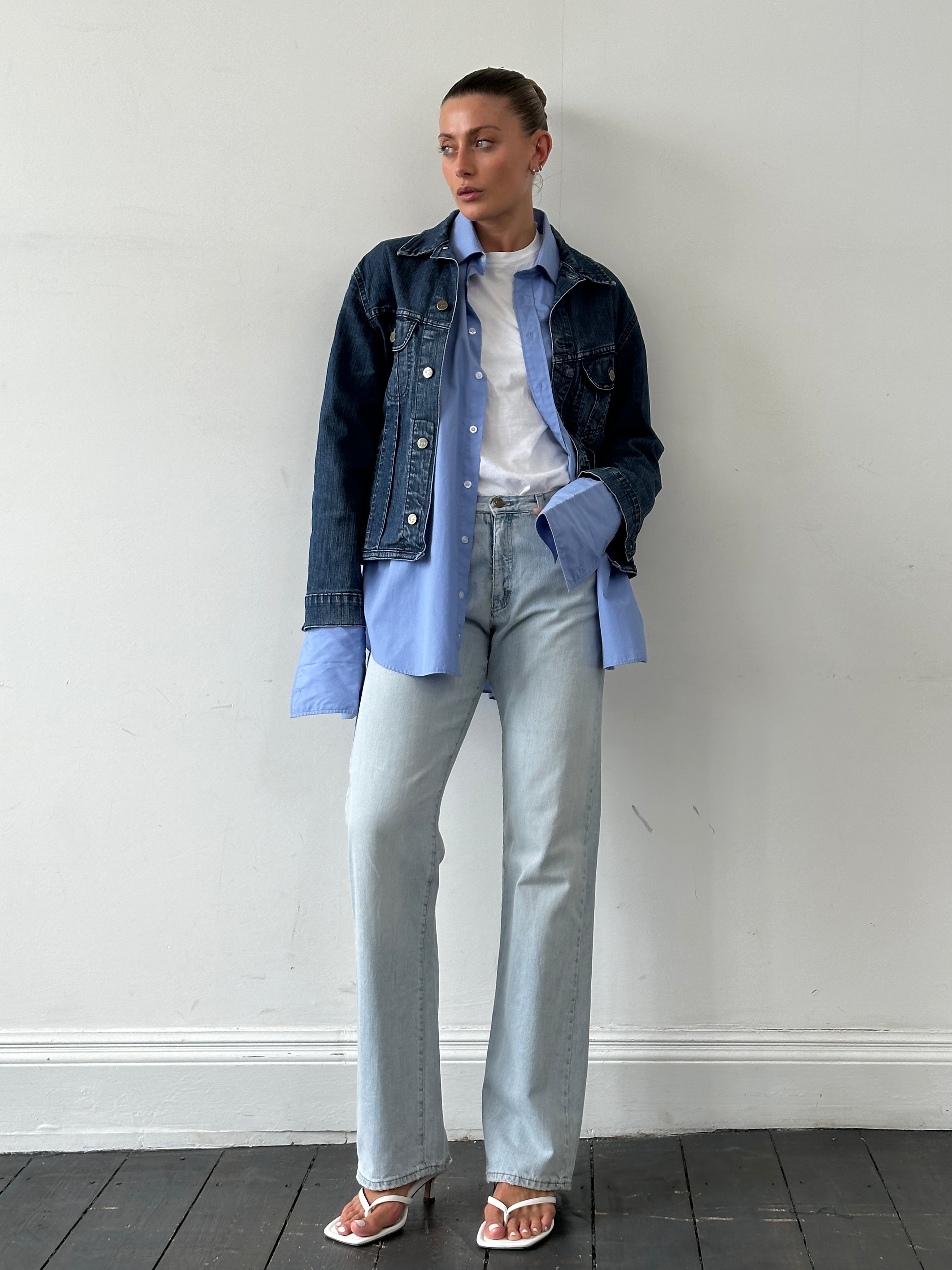 Lee cotton fitted denim jacket in medium size, showing classic blue denim with front buttons and chest pockets.