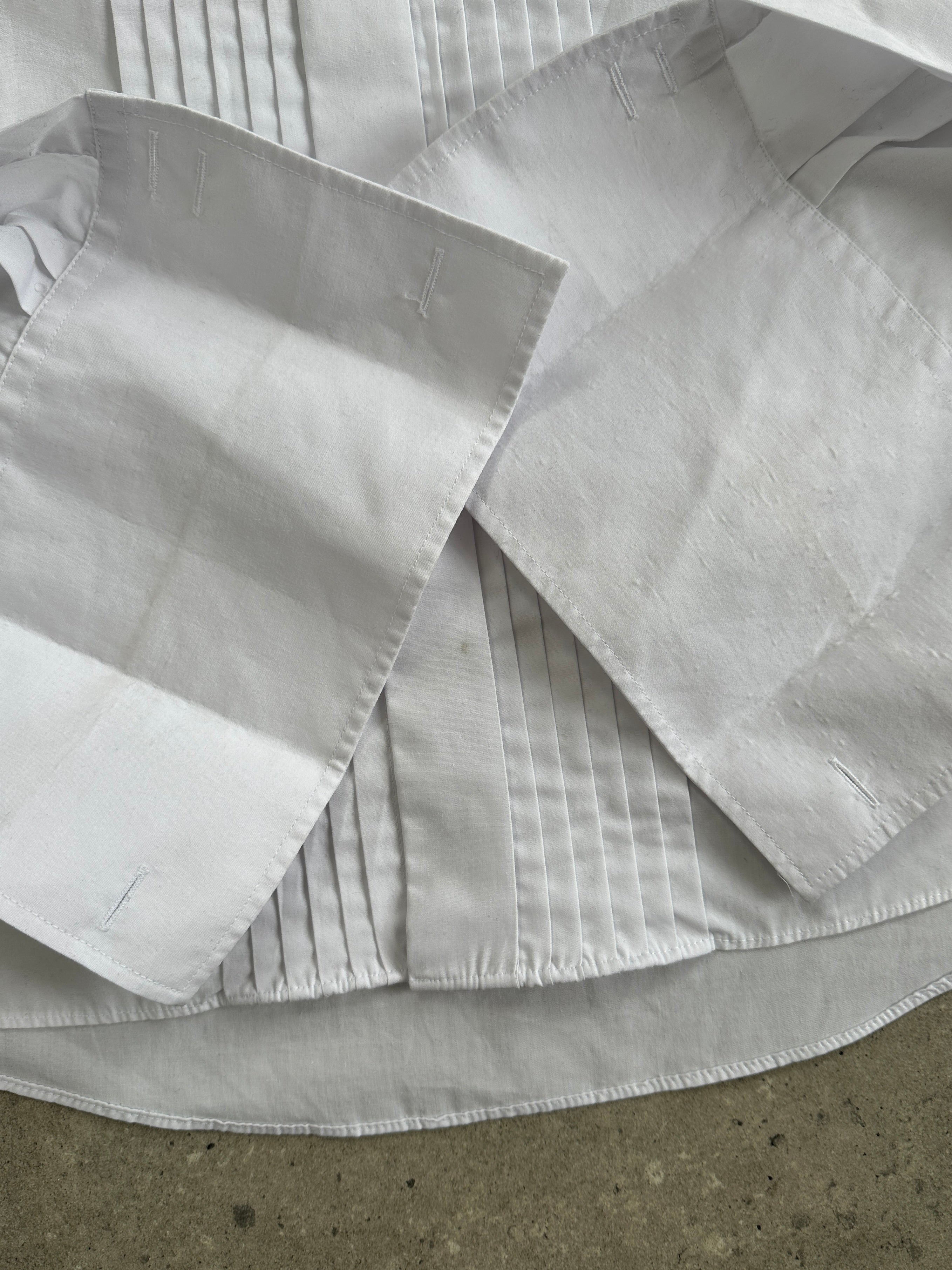 Vintage brand vintage tuxedo wing collar dress shirt in size L/XL, featuring classic style and crisp white fabric.