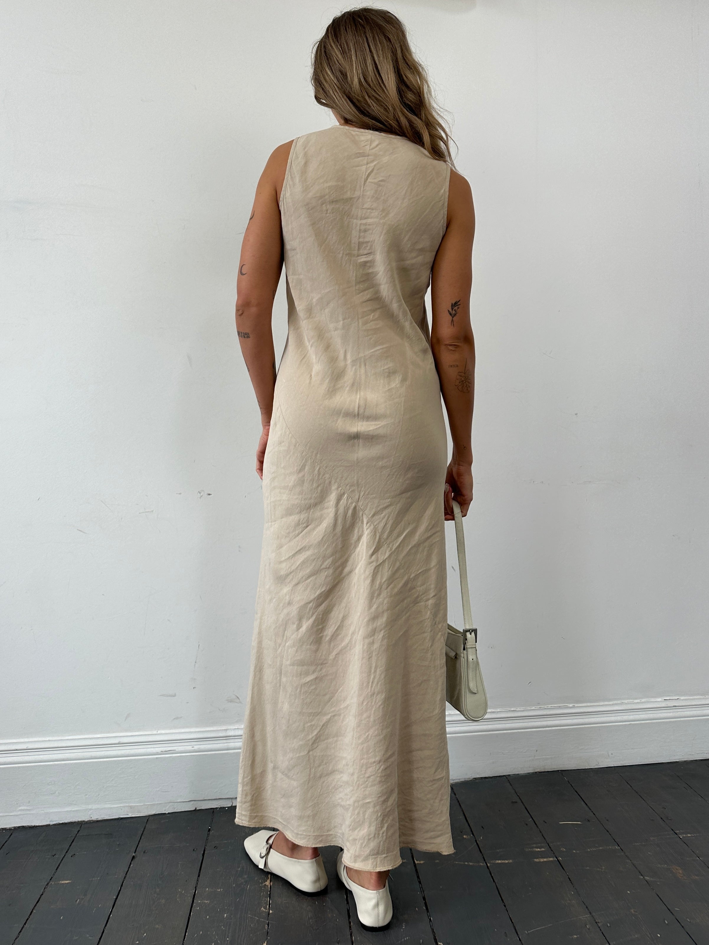 Jaeger silk linen floor-length dress in S/M with flowing fabric and elegant design, perfect for sophisticated occasions.
