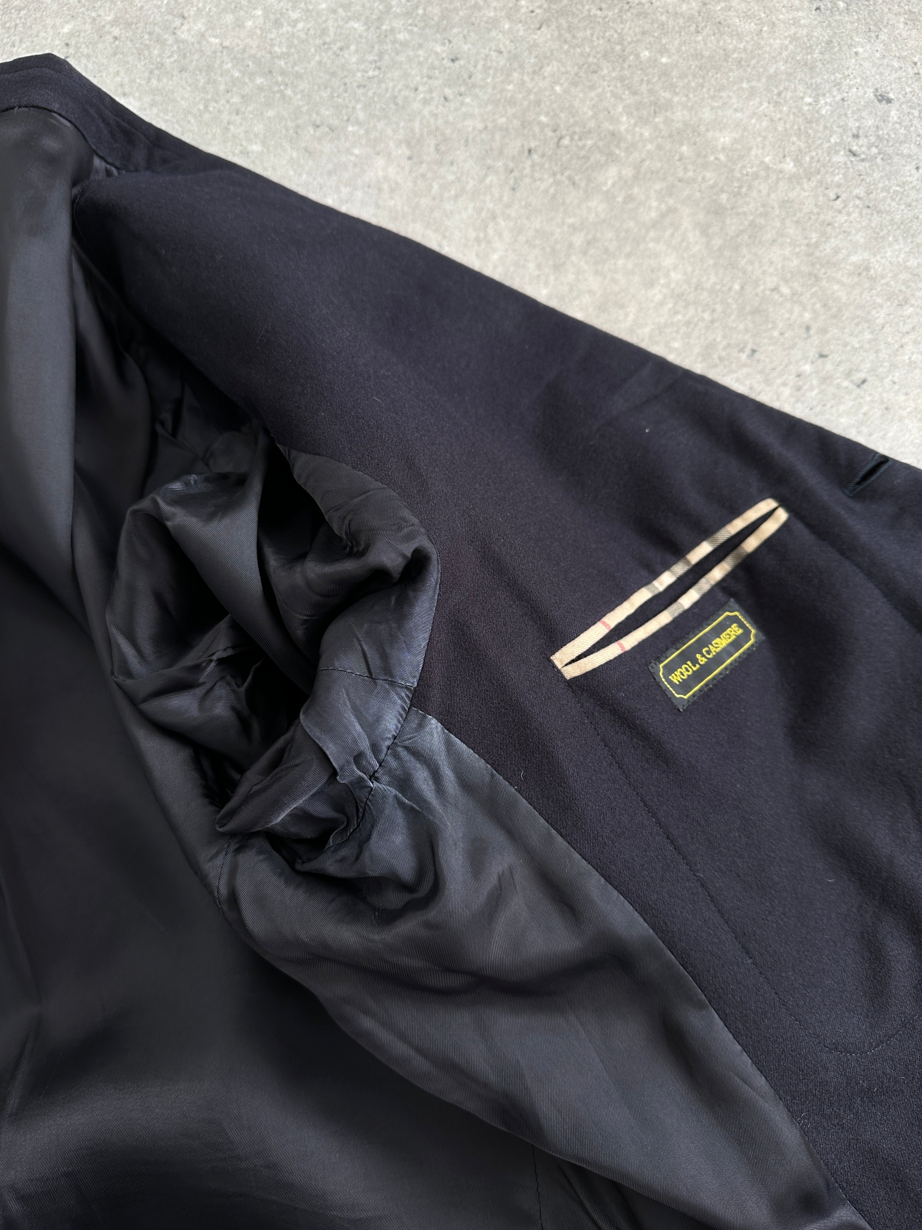 Burberry London high neck Nova Check wool blazer in size 38R/M, featuring a classic check pattern and tailored fit.