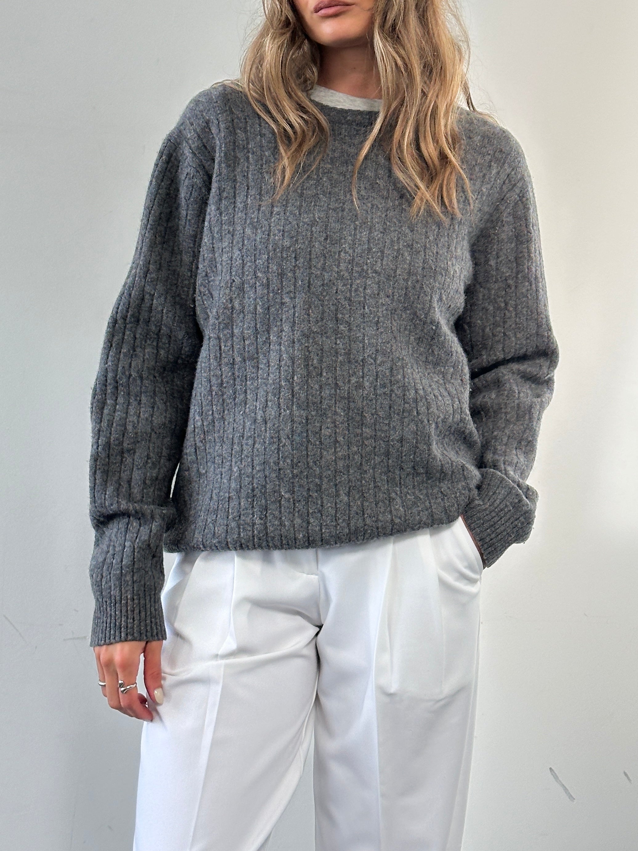 Jaeger wool speckle knit jumper in size L, featuring a cozy, textured design with a ribbed neckline and cuffs.