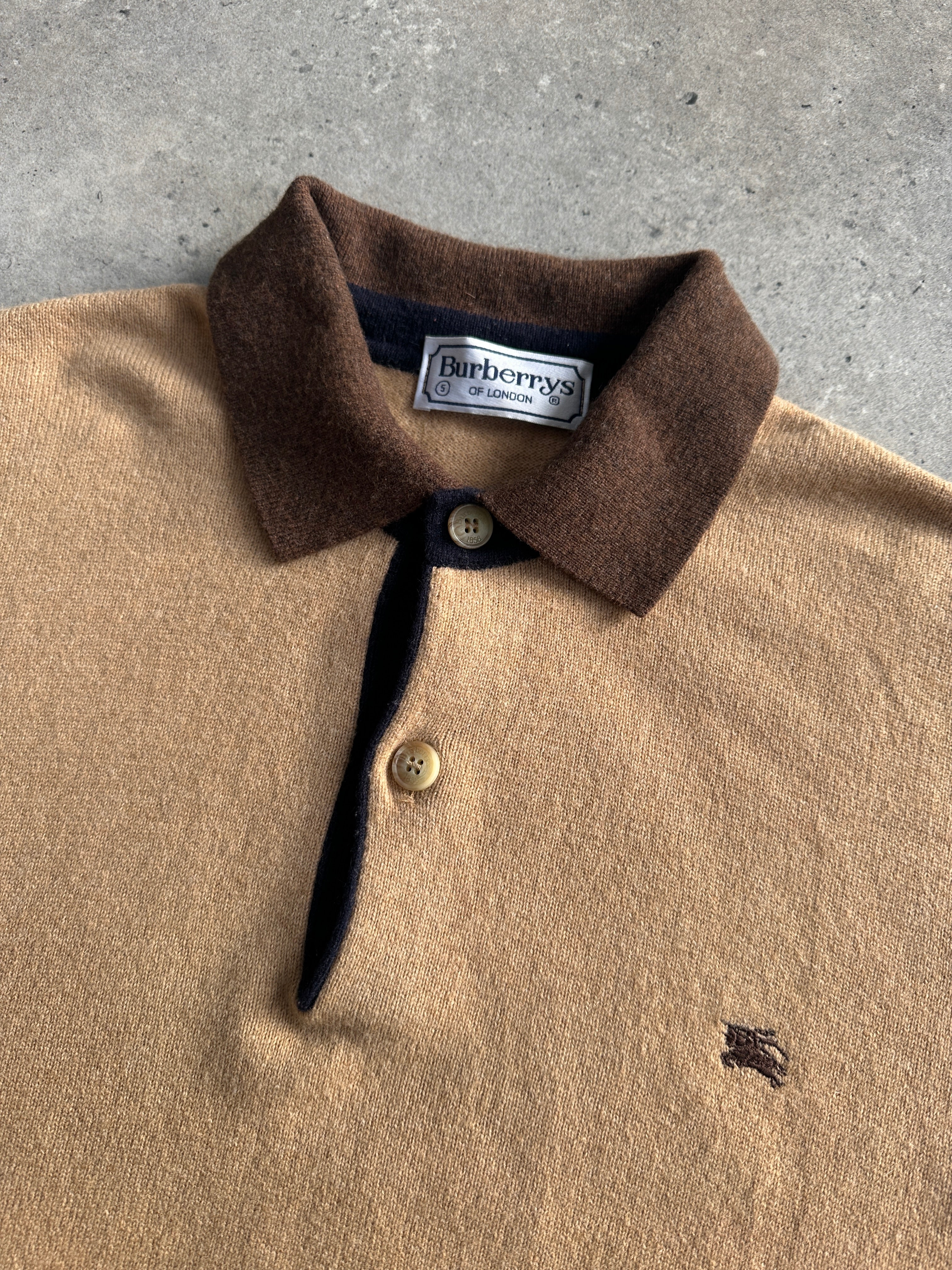 Burberry 1990s wool contrast collar polo jumper, men's size M/L, featuring classic design and textured fabric.