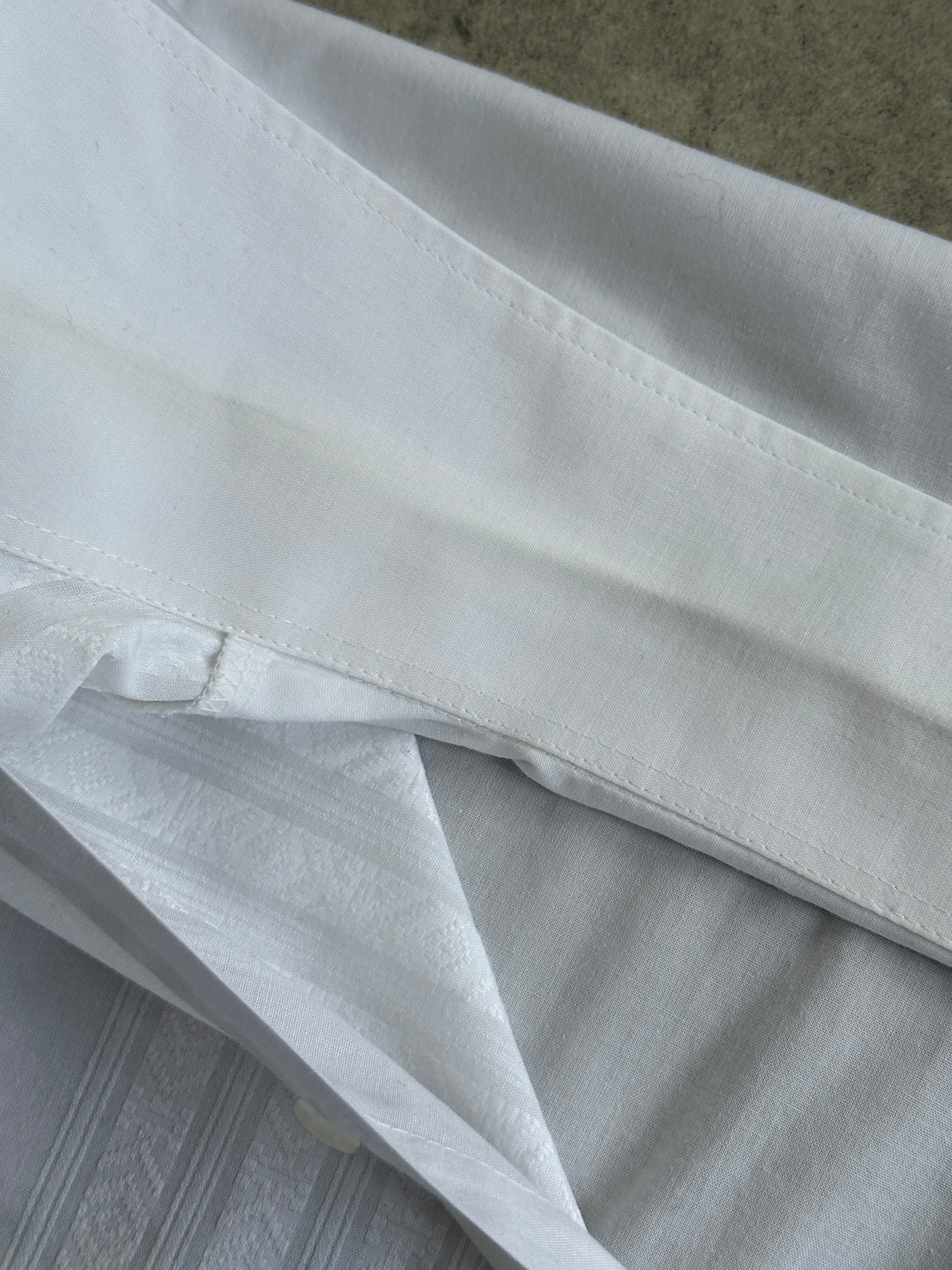 St Michael British circa 90s cotton tuxedo dress shirt, men's size L, with classic collar and button front detail.