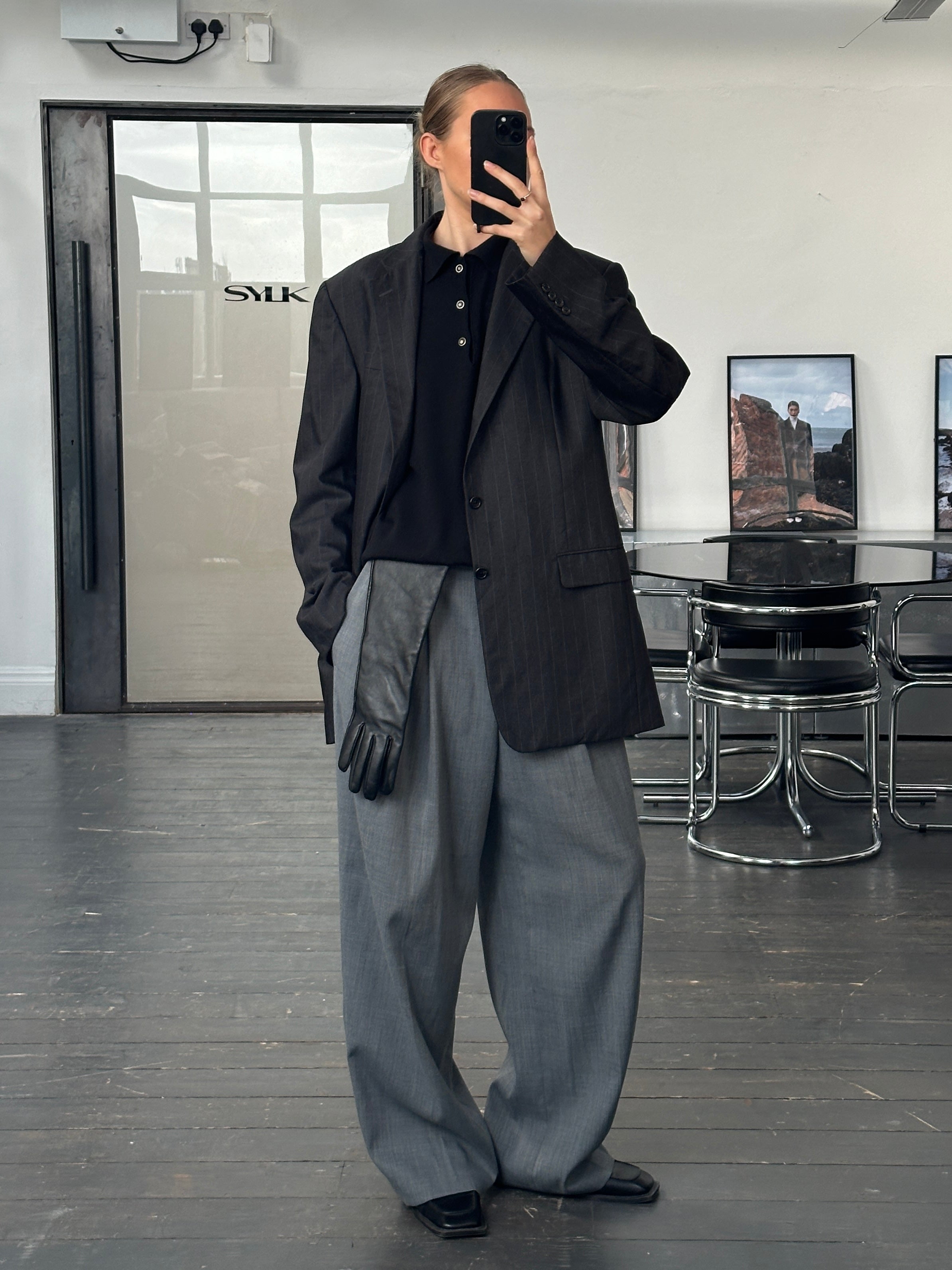 Hickey Freeman x Loro Piana 1990s pure Tasmanian wool single-breasted blazer, size 42L/XL, in a classic tailored fit.