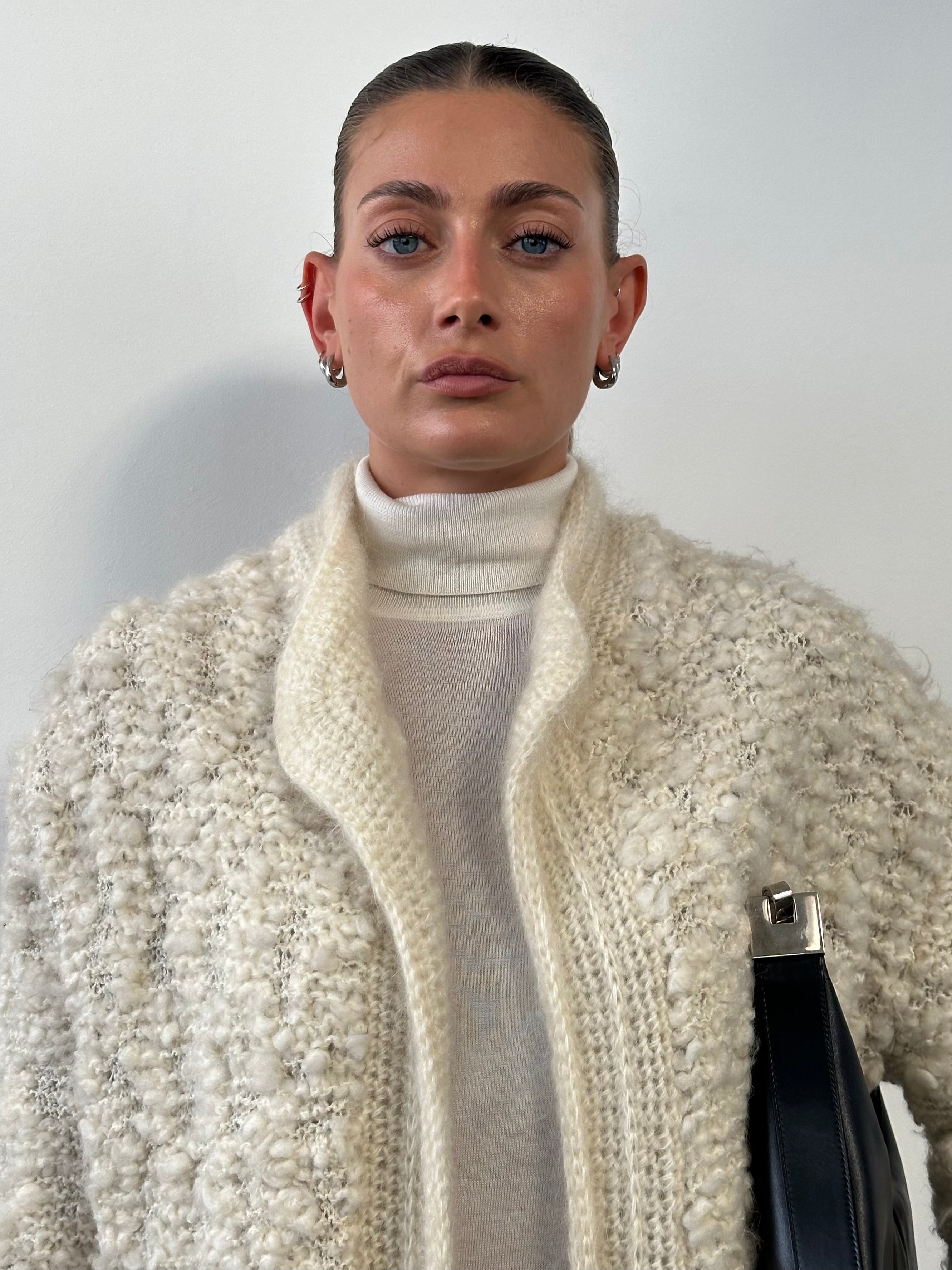 Vintage wool and mohair knitted cardigan in XL, featuring a cozy, textured design with a classic vintage style.