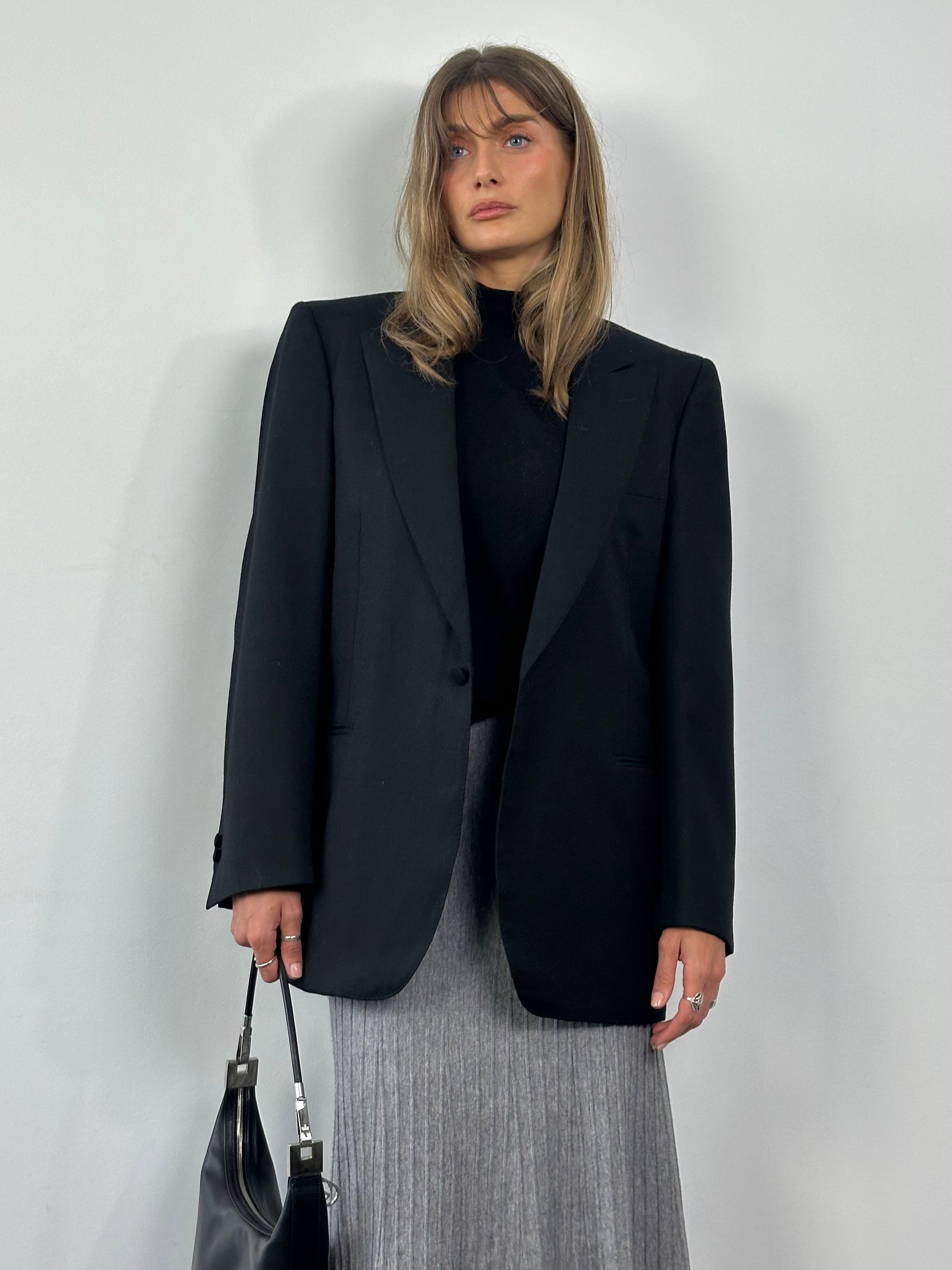 Christian Dior Monsieur 1990s brushed wool blazer in size 40R/L, single button design, classic tailored fit.
