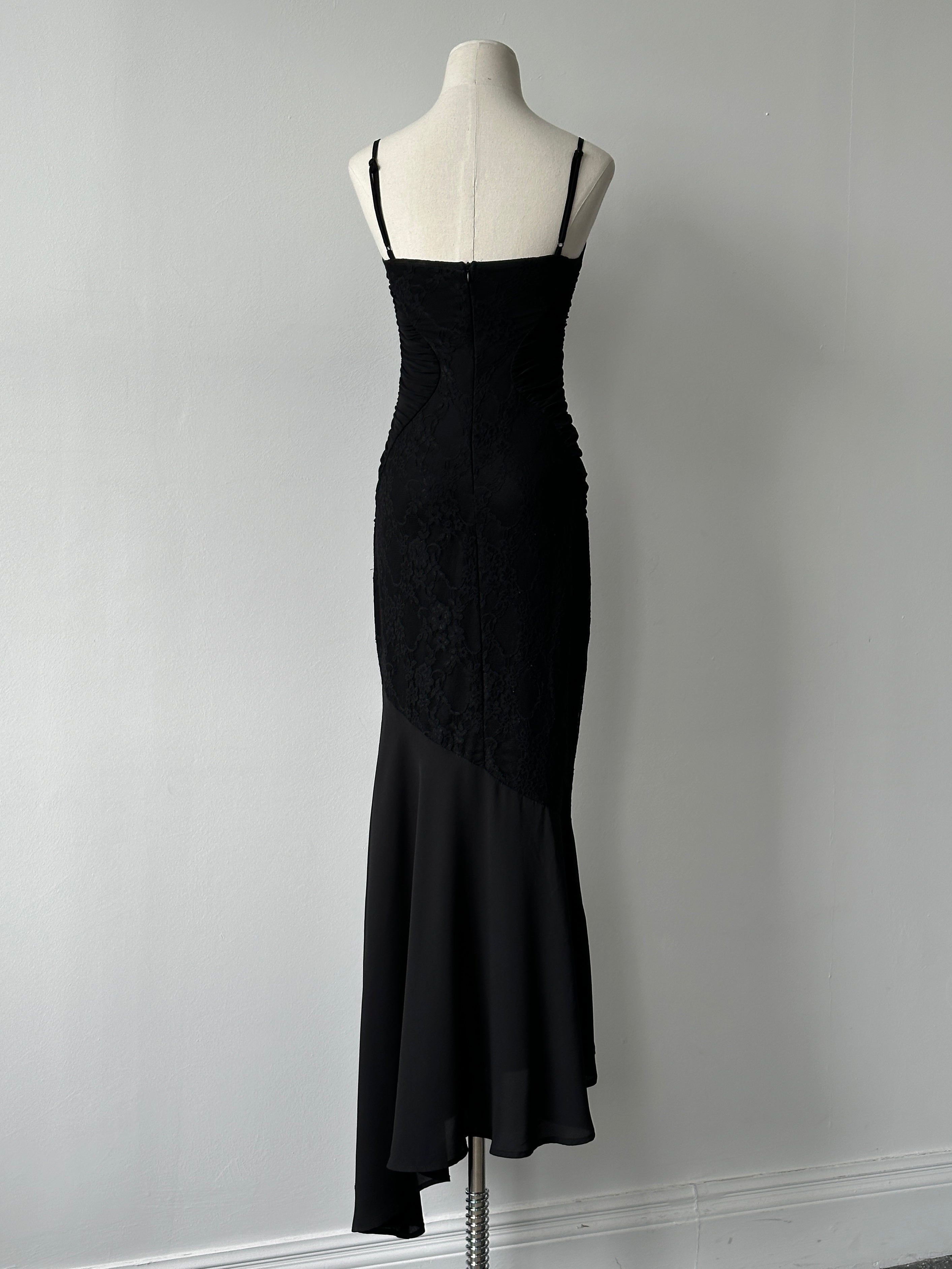 Vintage 2000s Ruched Asymmetric Lace Floor Length Dress - S-M