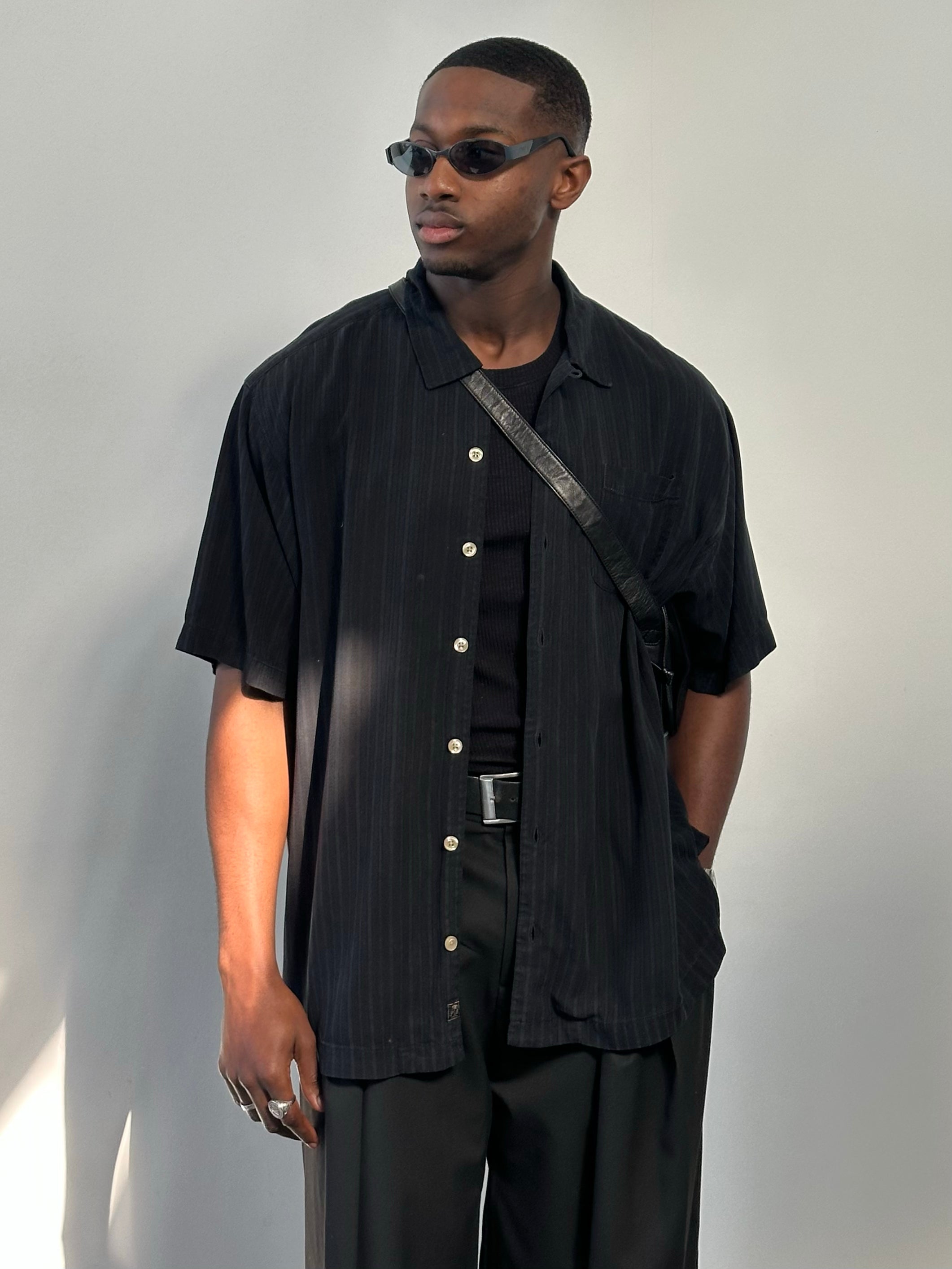 Vintage 2000s pure silk relaxed short sleeve shirt in XL, featuring soft fabric and classic style.