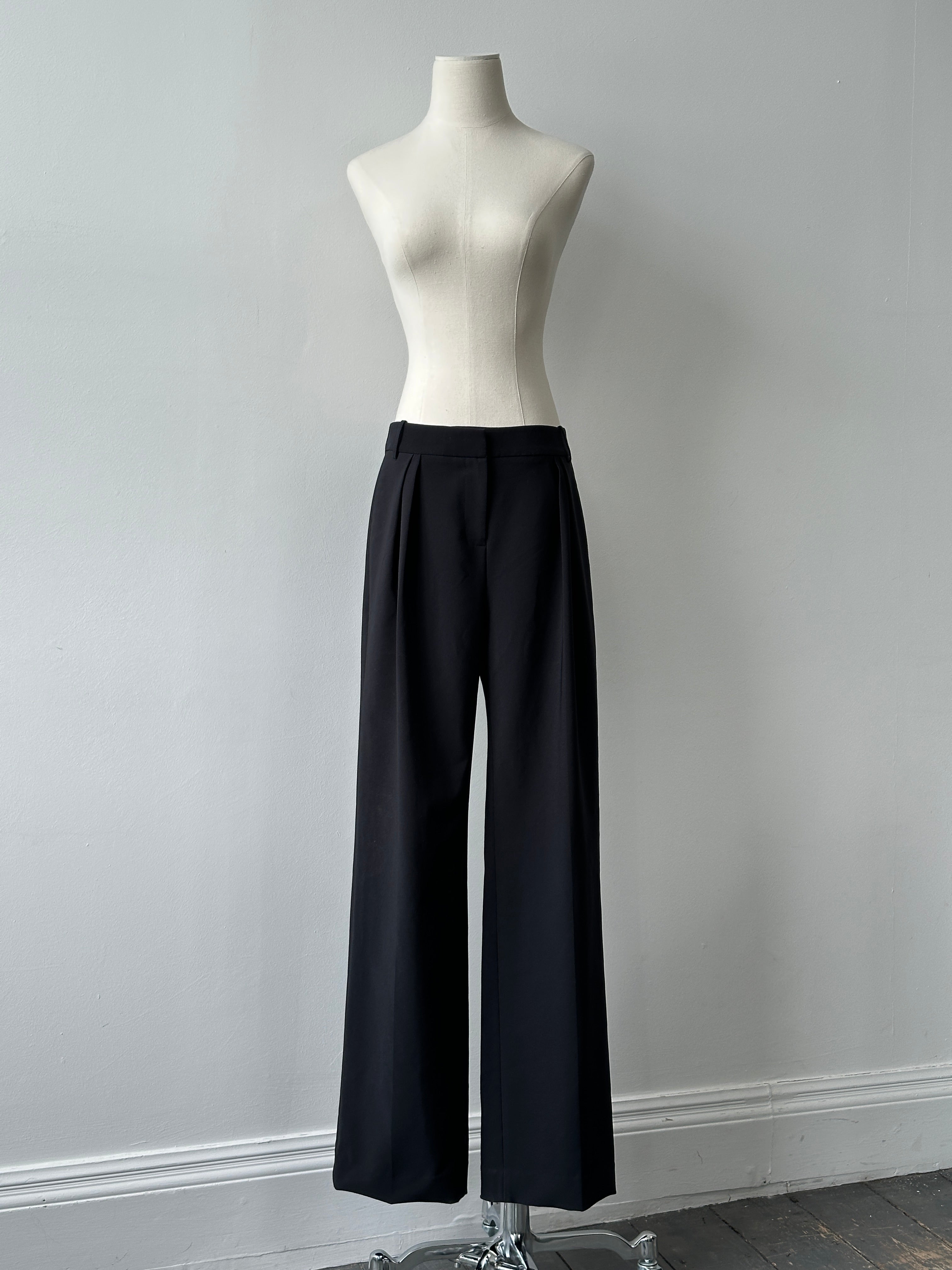 Calvin Klein 2000s Wide Leg Tailored Trousers - W28