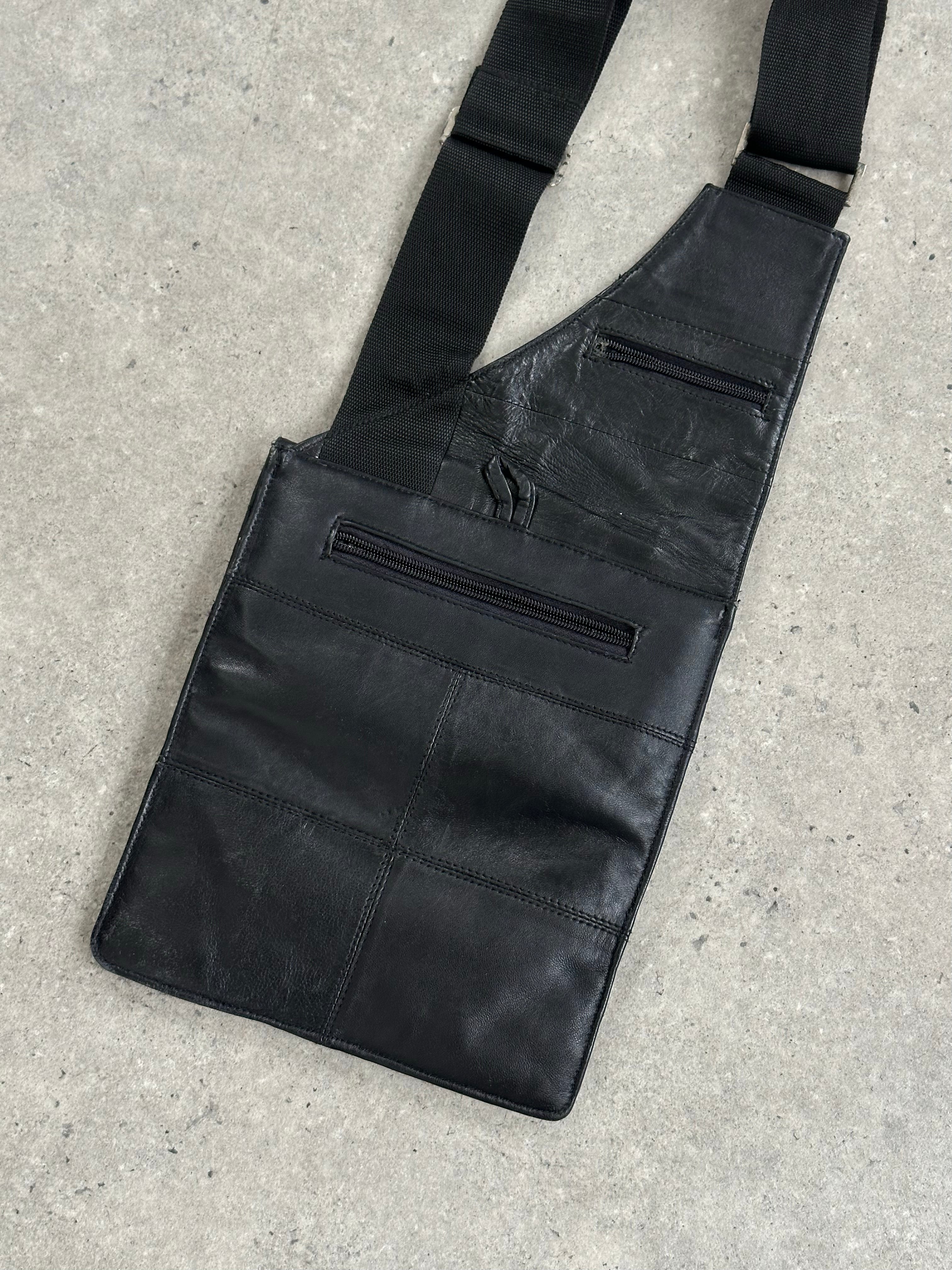 Vintage 1990s Flat Leather Crossbody Bag