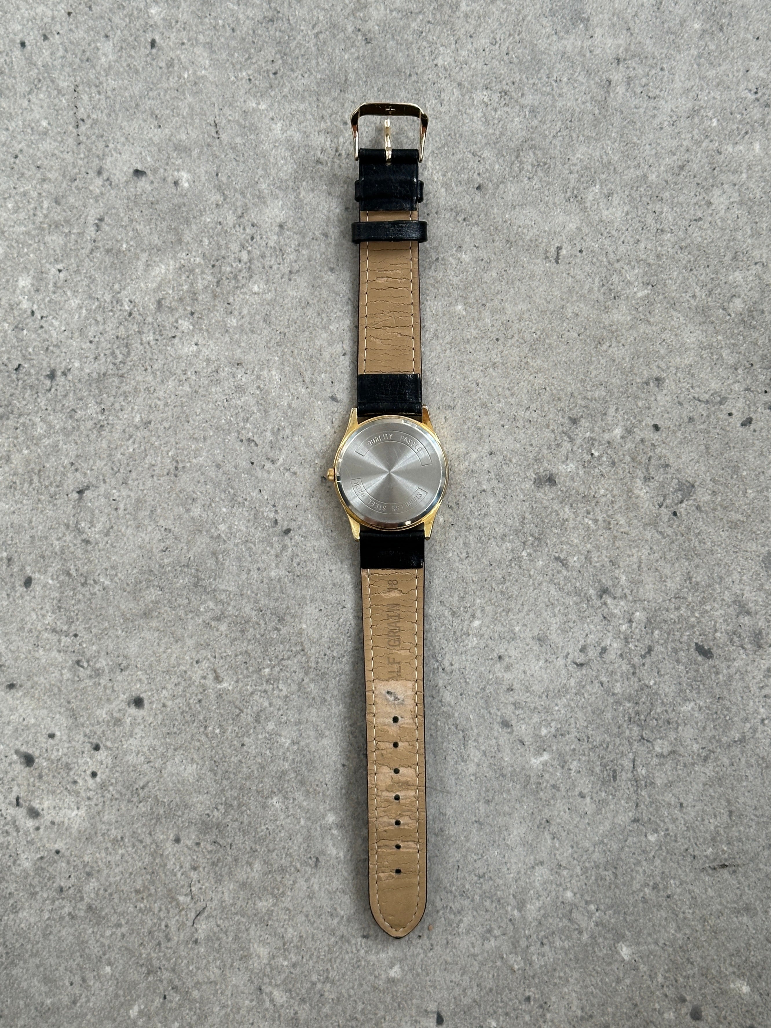 Vintage 1990s Gold Tone Quartz Leather Watch