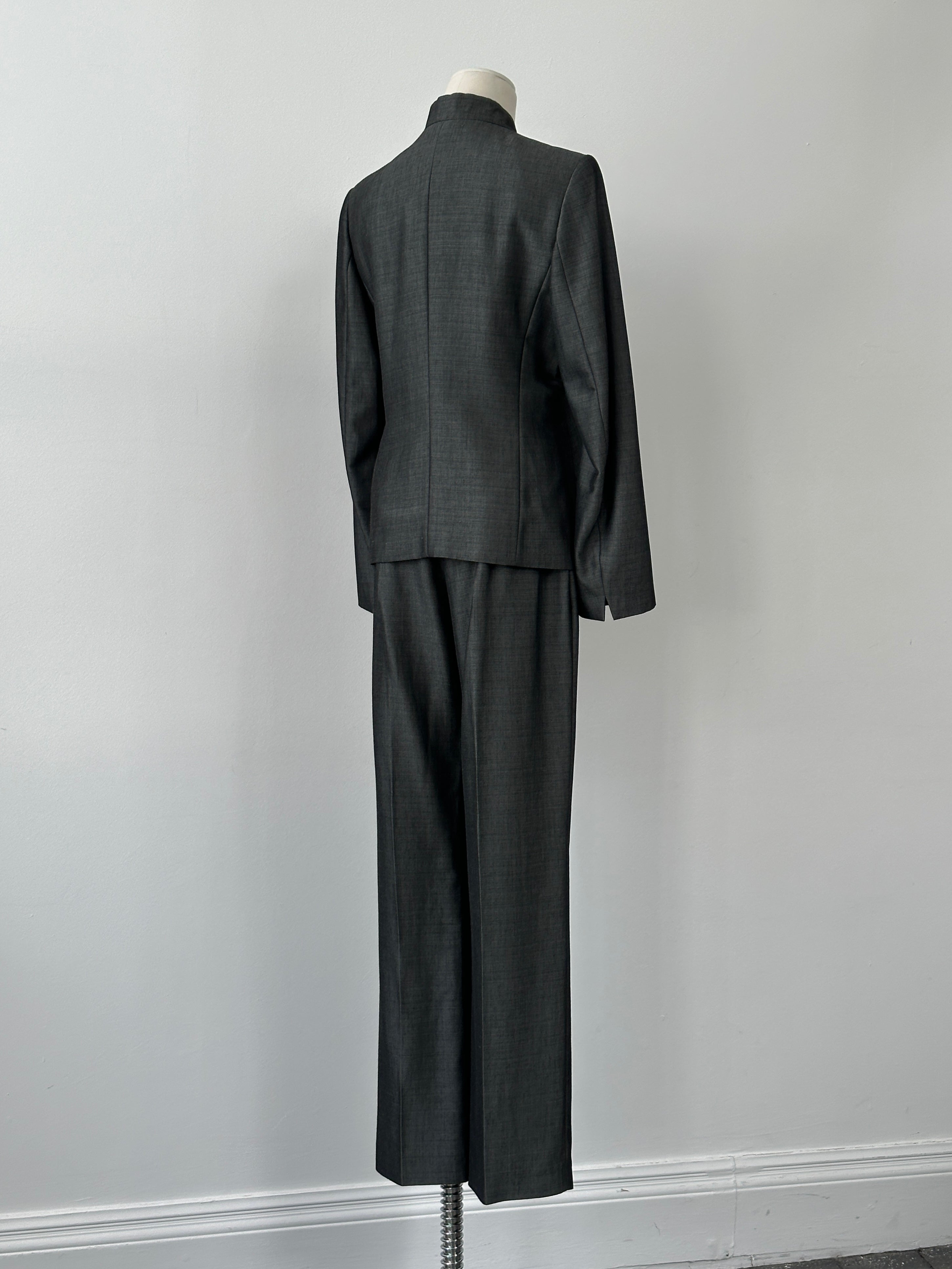 Iblues Italian Vintage 1990s High Neck Tailored Suit - M/W28