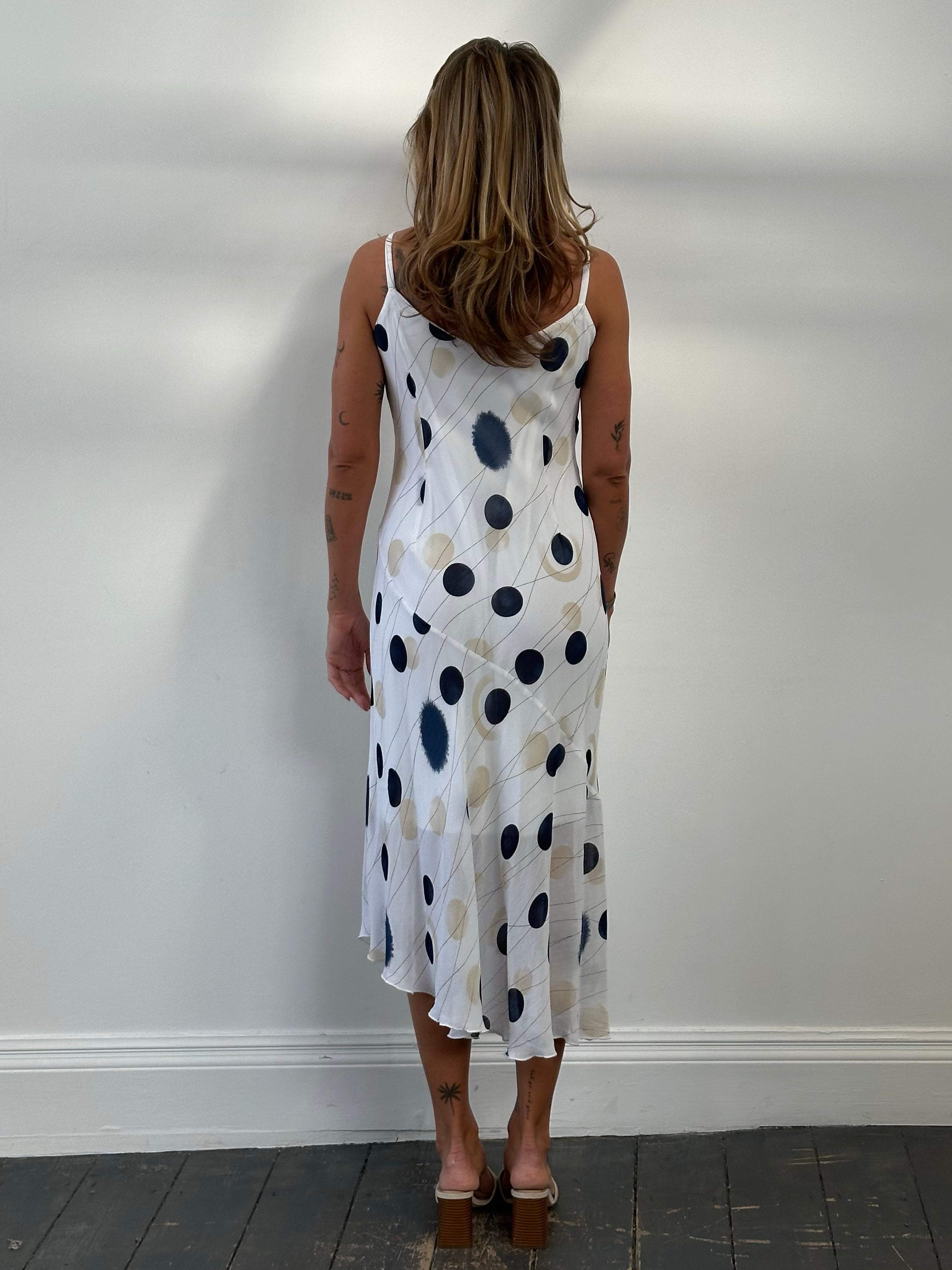 MANI 1990s spotted two-piece slip dress set, M/L, with a sleeveless top and matching skirt, vintage-inspired fashion ensemble.