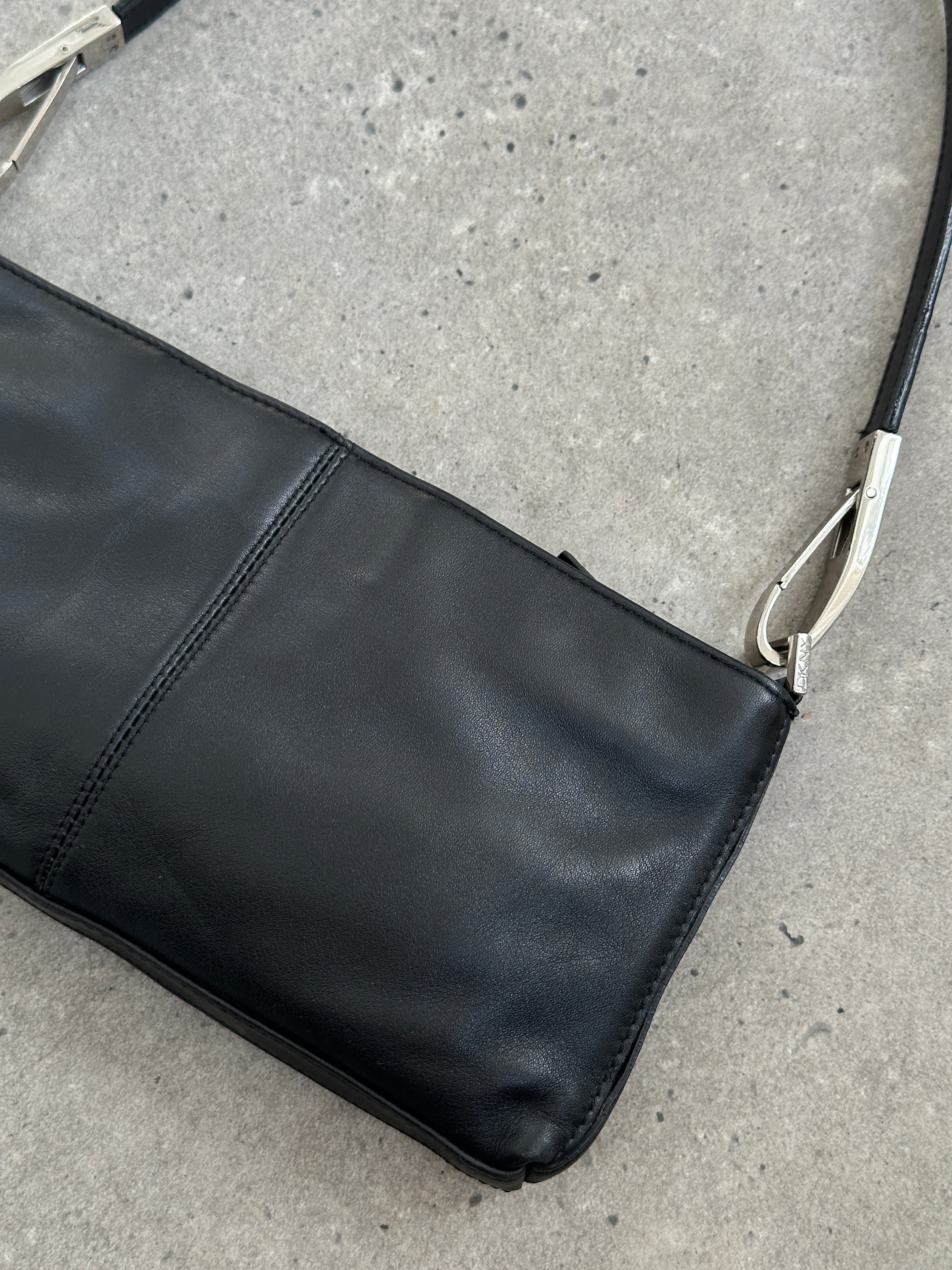 DKNY 2000s Leather Shoulder Bag