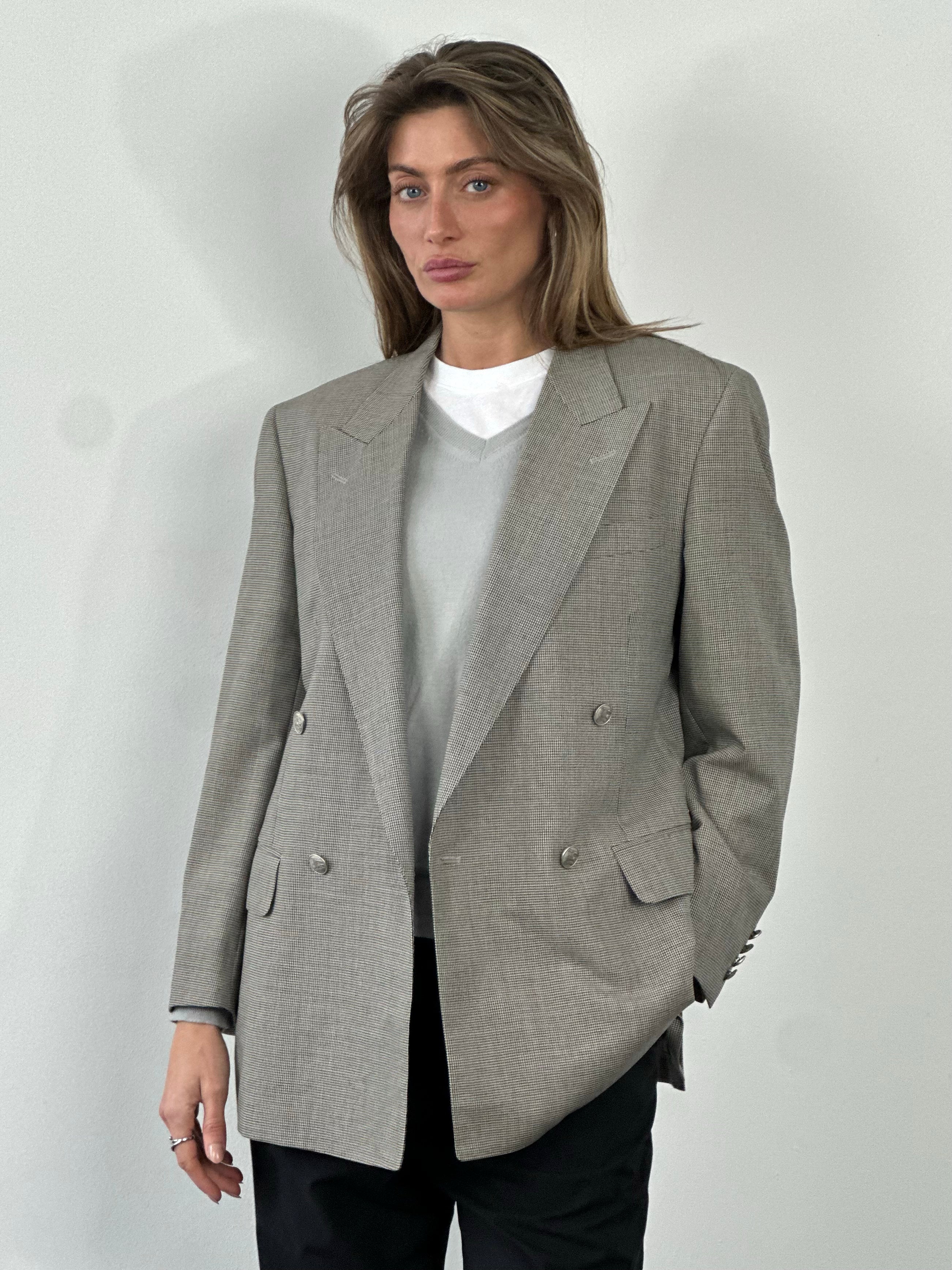 Burberry 1990s bespoke button wool double-breasted blazer in size L, tailored fit with classic check lining and structured lapels.