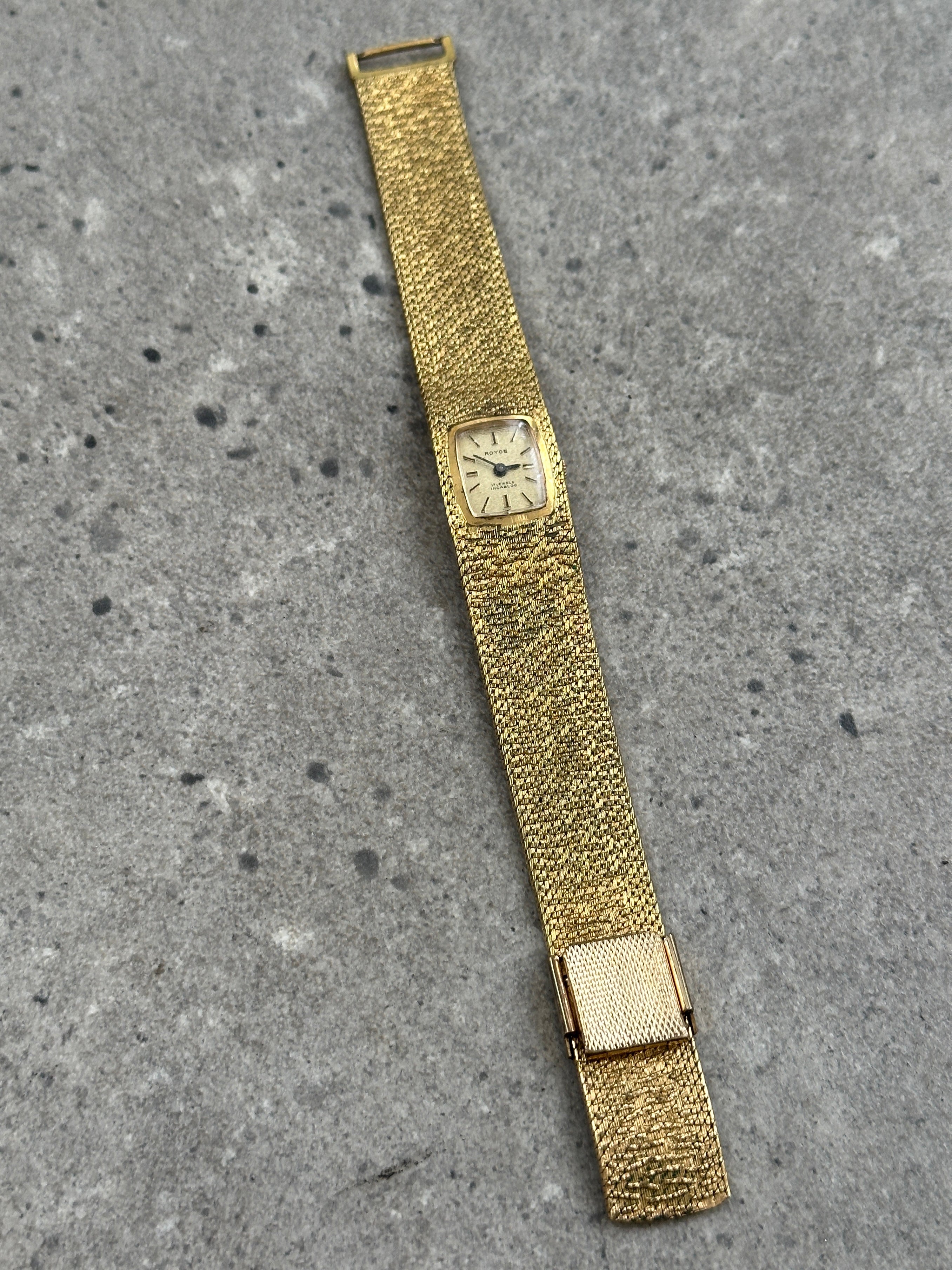 Vintage Royce 1970s Swiss Gold Tone 17 Jewel Watch